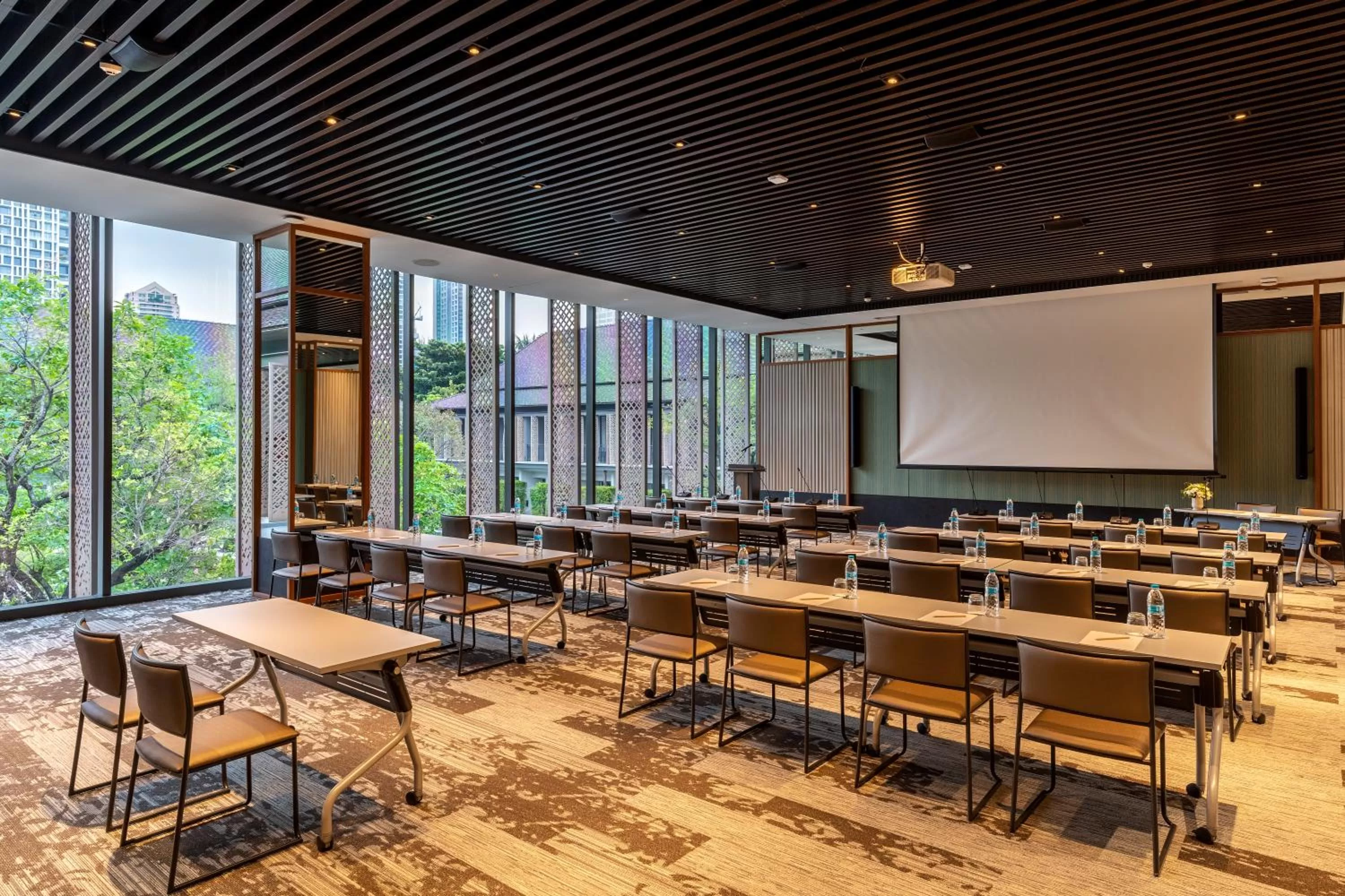 Meeting/conference room in Villa Deva Resort & Hotel Bangkok