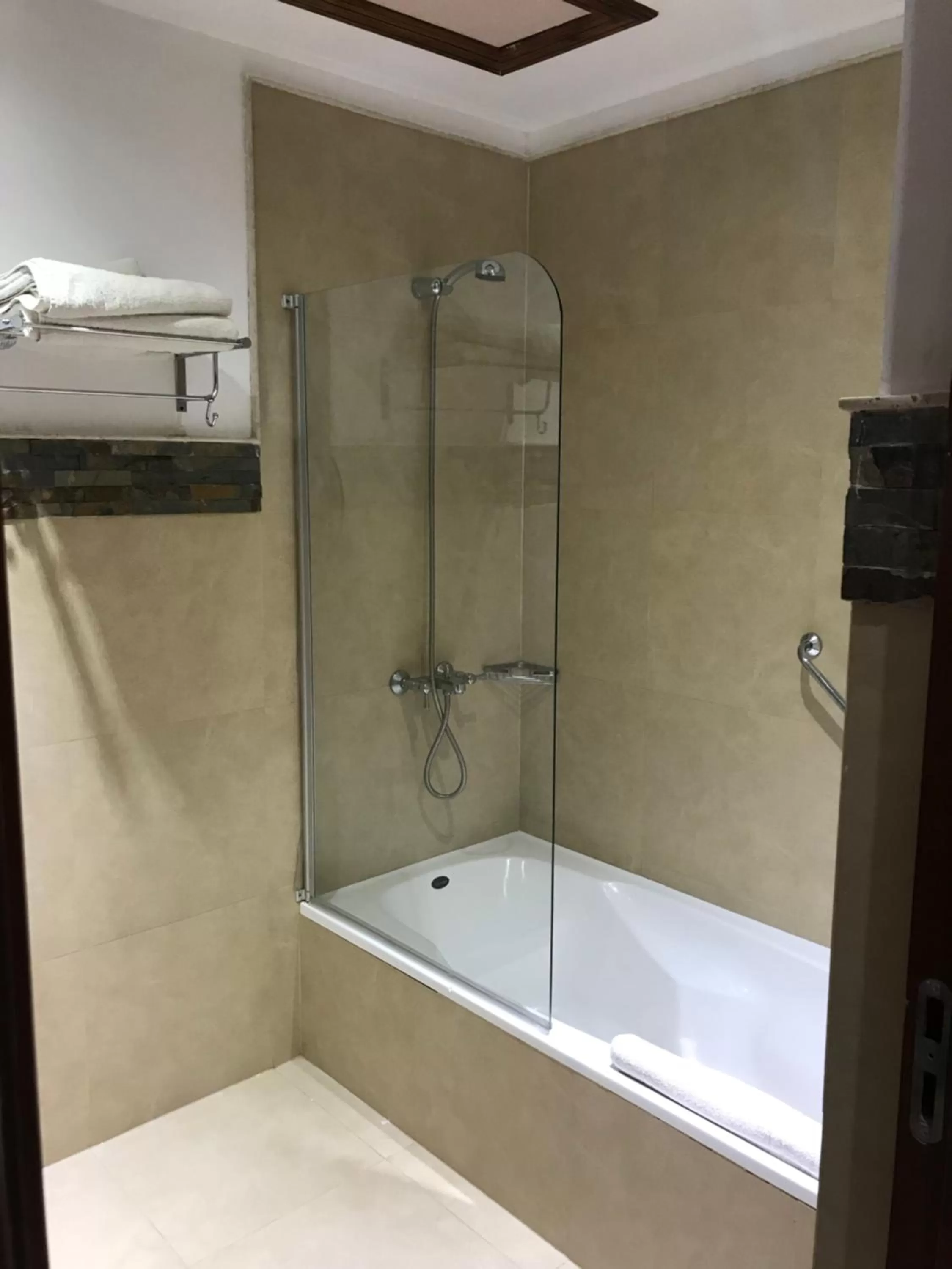 Bathroom in Costanera Mar Hotel & Suites