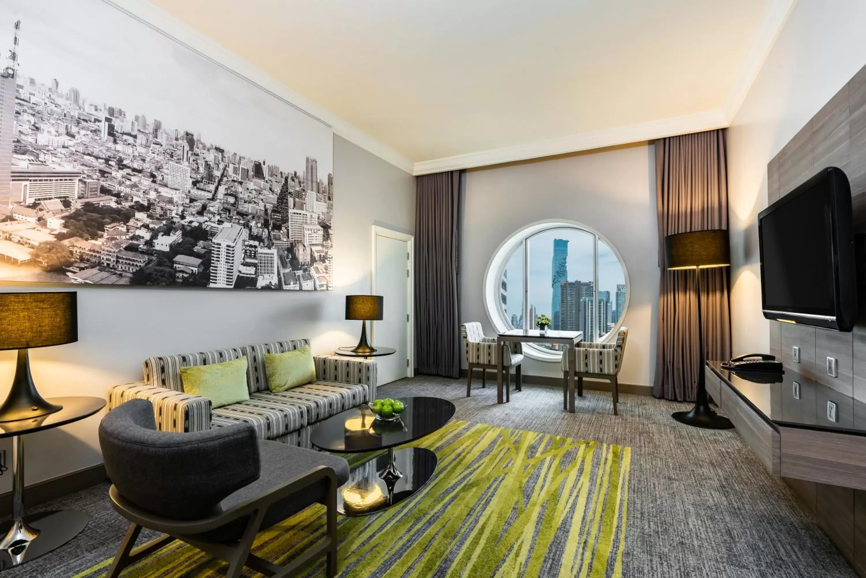 One-Bedroom King Suite with City View in Holiday Inn Bangkok Silom, an IHG Hotel One-Bedroom King Suite with City View in Holiday Inn Bangkok Silom, an IHG Hotel