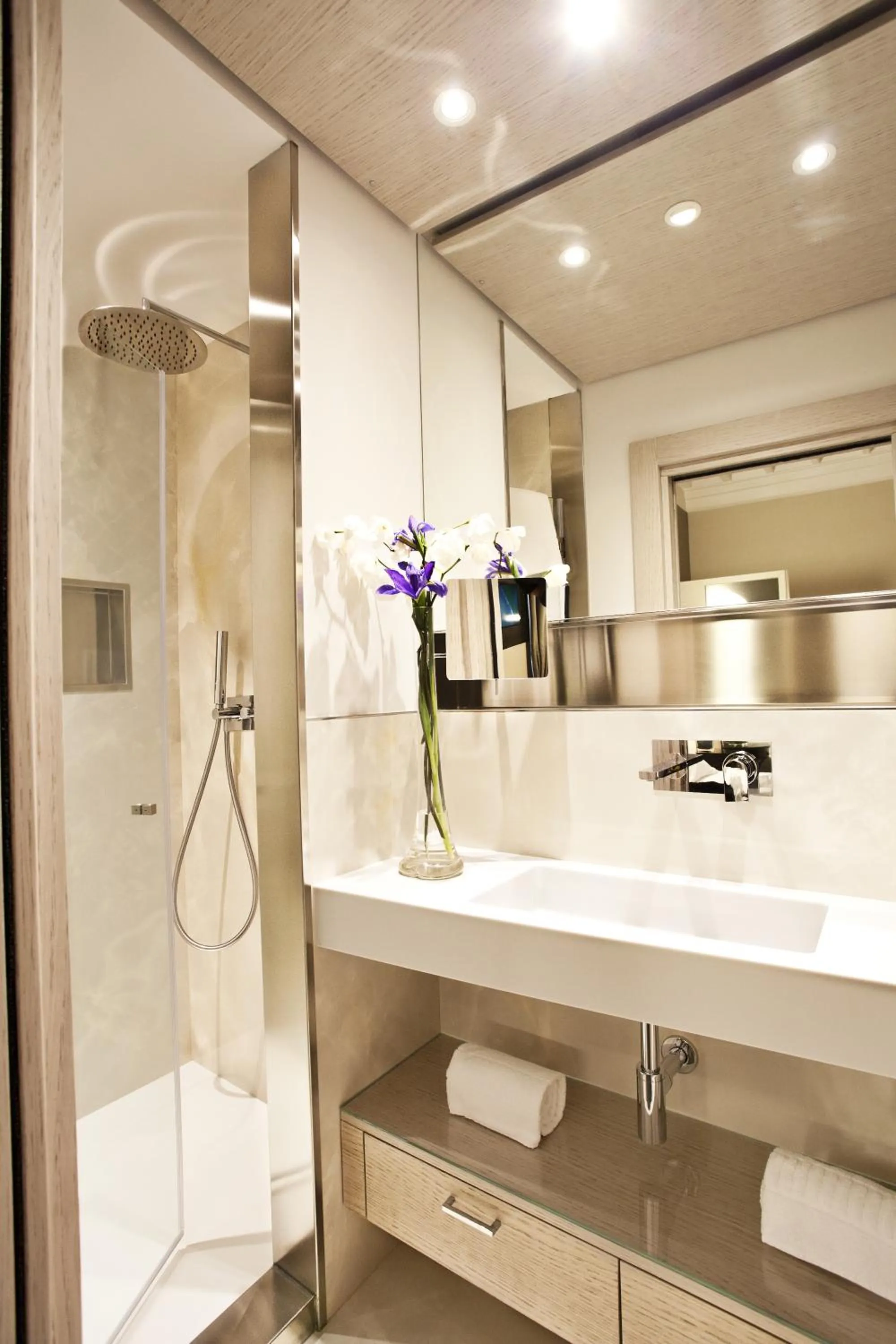 Bathroom in Corso 12 Roma