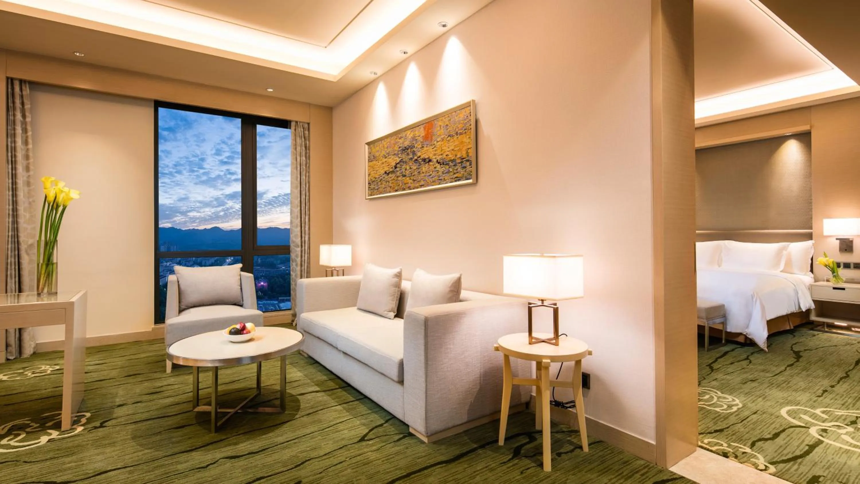 Photo of the whole room, Bed in Holiday Inn Chongqing University Town by IHG