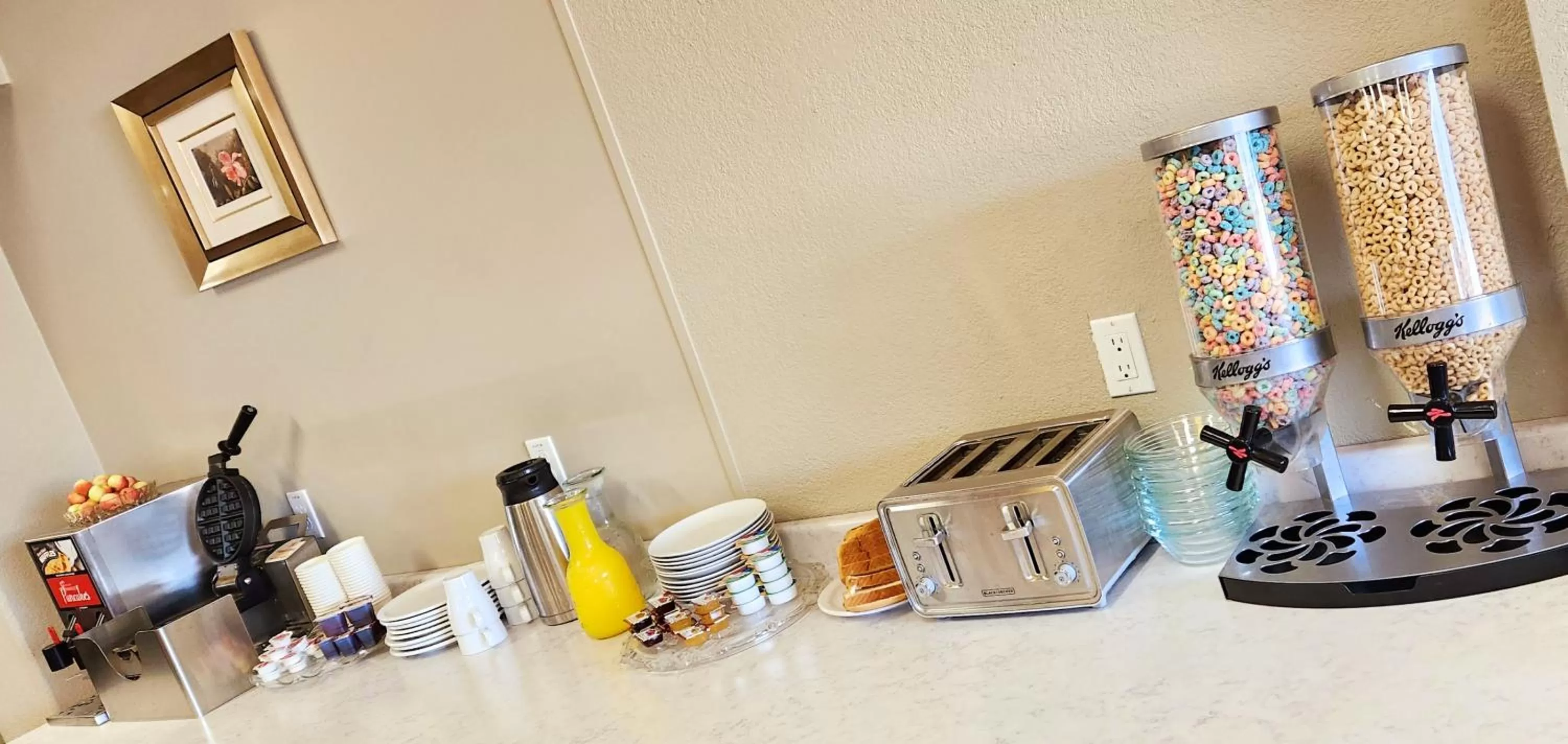 Continental breakfast in The Medicine Hat Villa