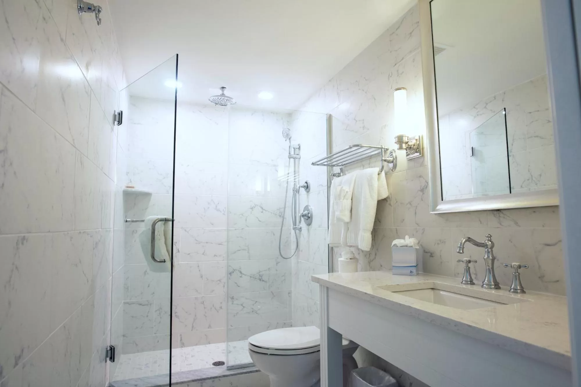 Shower in ICONA Avalon