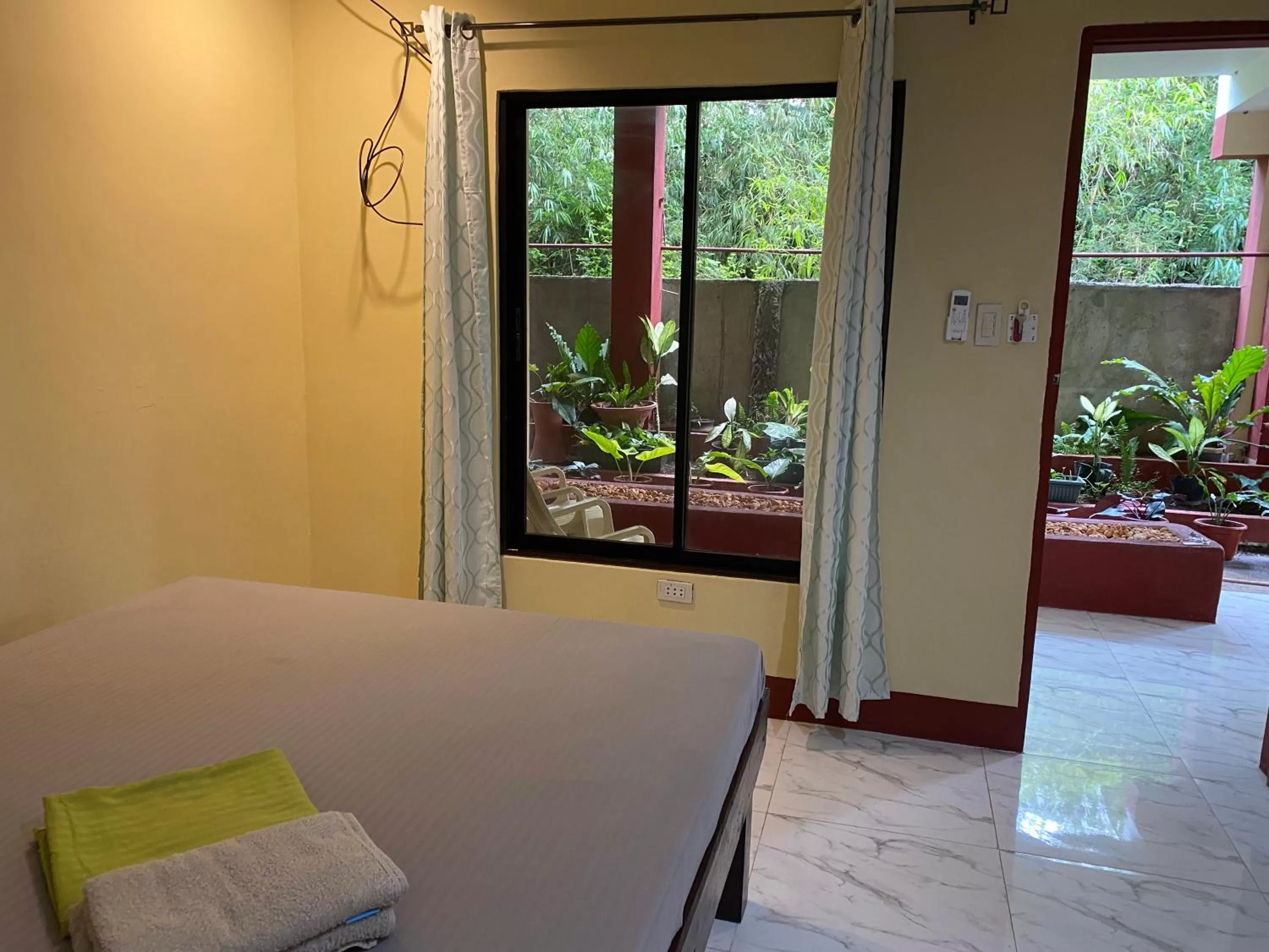 Garden view, Bed in One 4 Da Road