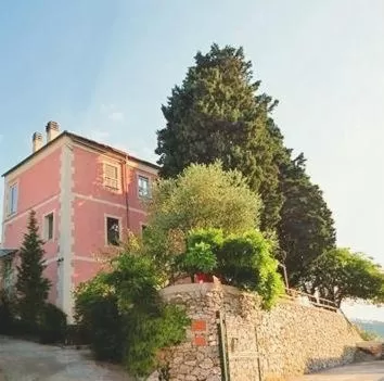 Property Building in Finale Ligure Gorra B&B Rosa di Mare vicino al mare lontano dal caos! ;)