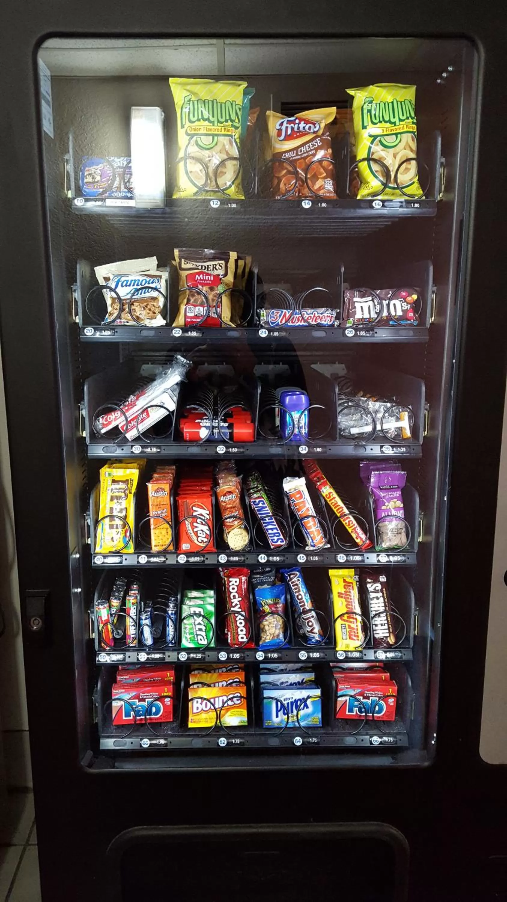 Food and drinks in Super 8 by Wyndham Santa Rosa