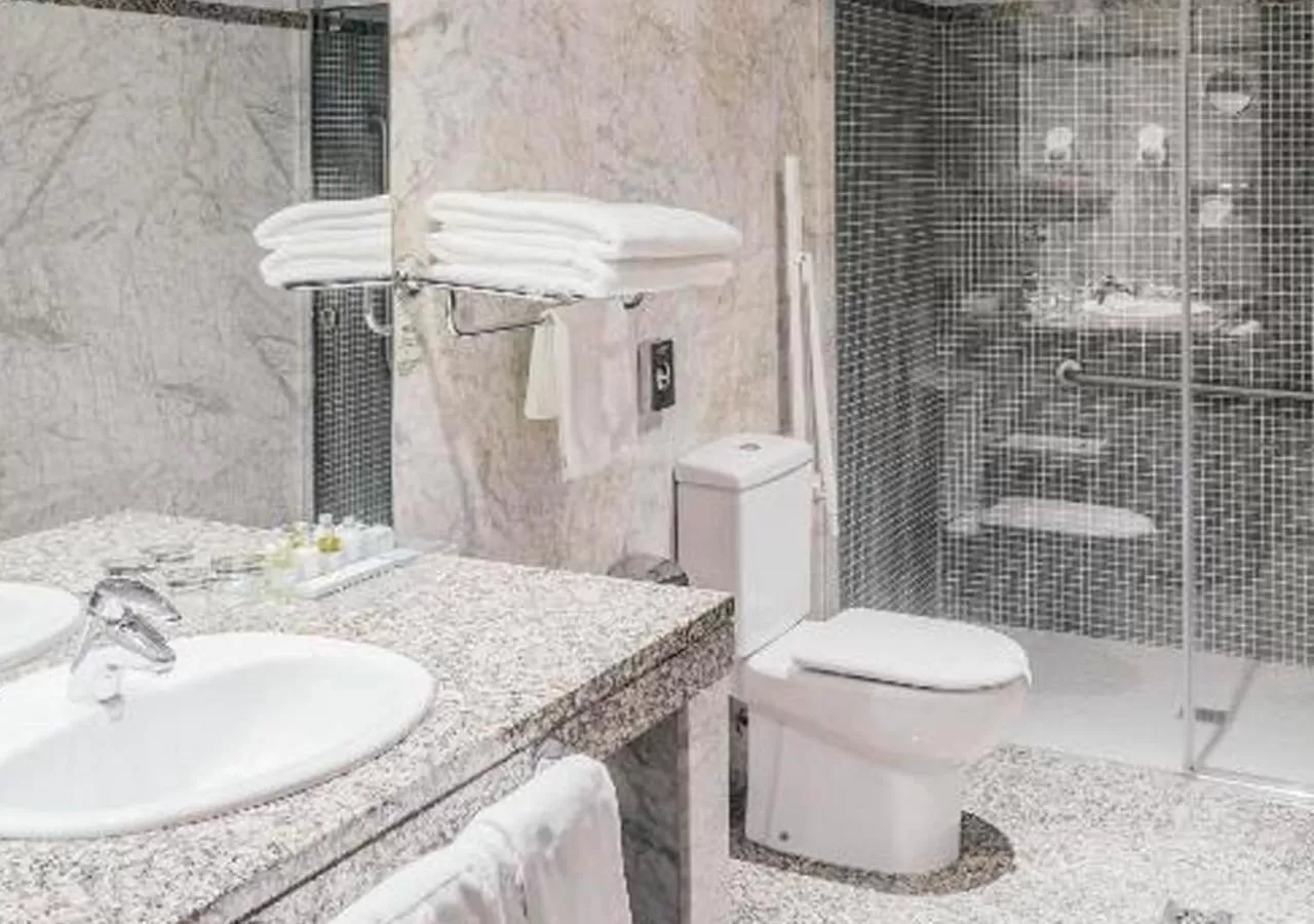 Bathroom in Parador de Baiona