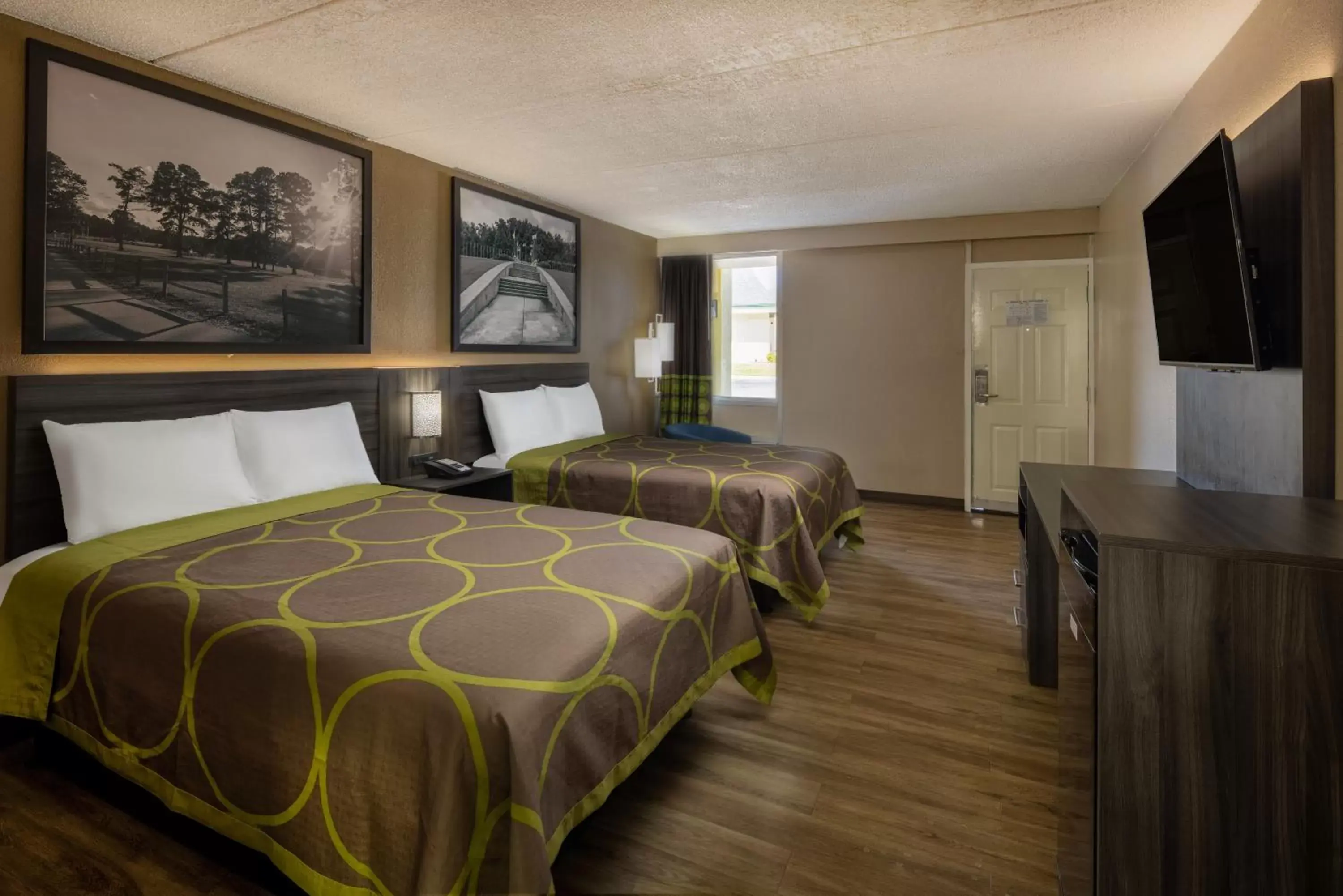 Double Room with Two Double Beds - Non-Smoking in Super 8 by Wyndham McDonough GA Double Room with Two Double Beds - Non-Smoking in Super 8 by Wyndham McDonough GA