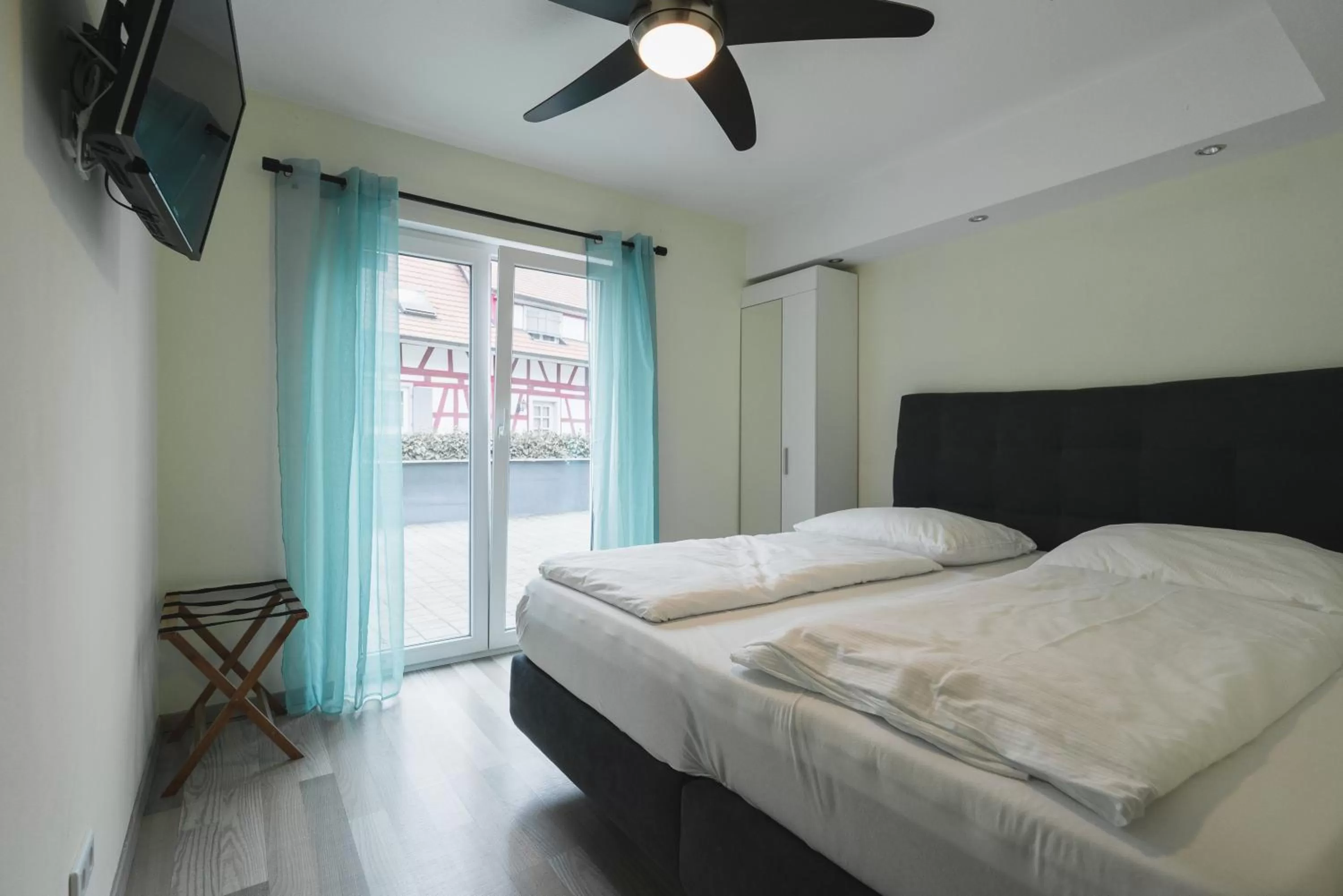 Bed in Park Hotel & Gästehaus Rust