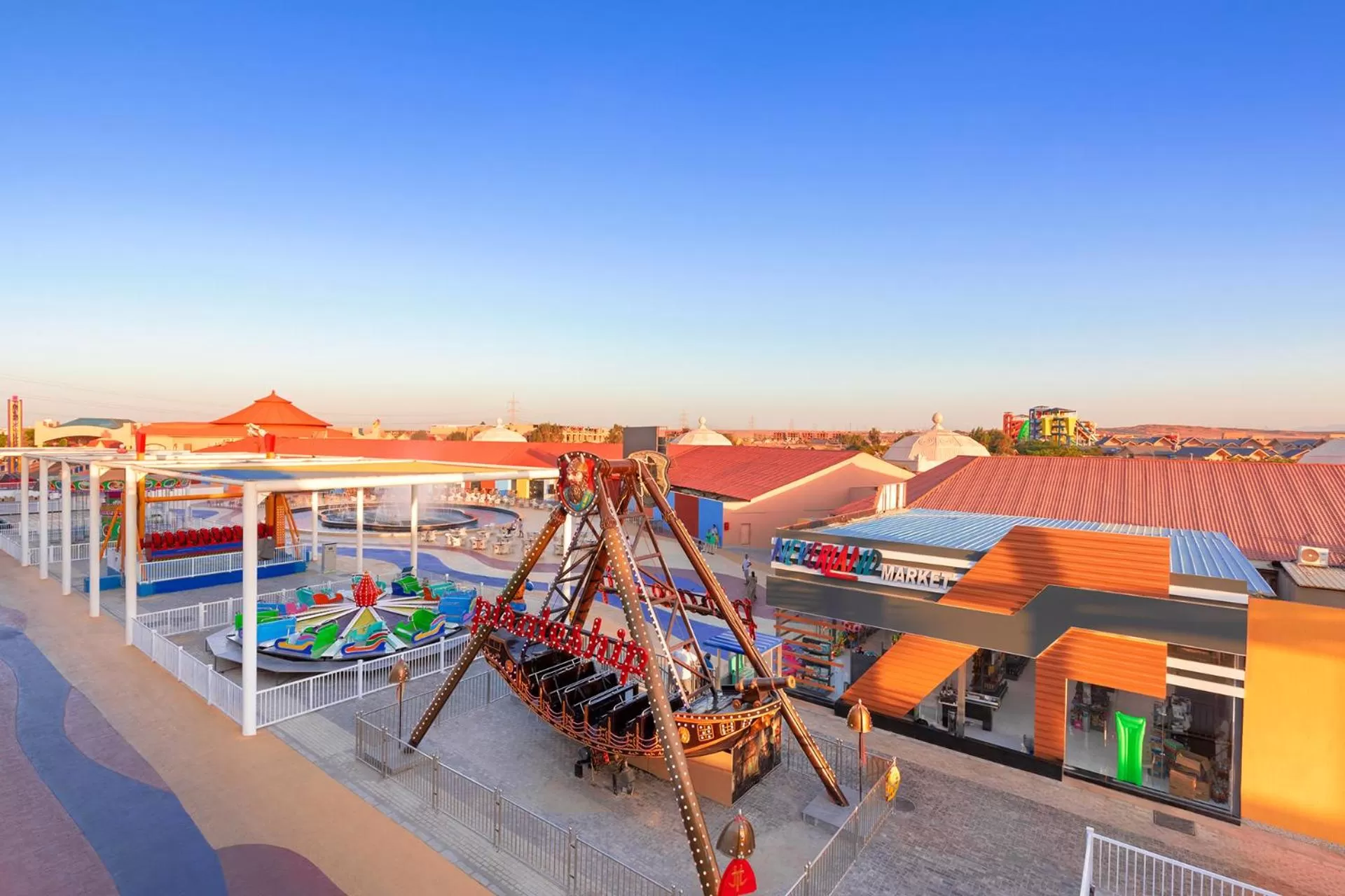 Entertainment in Neverland City Hurghada - Pickalbatros