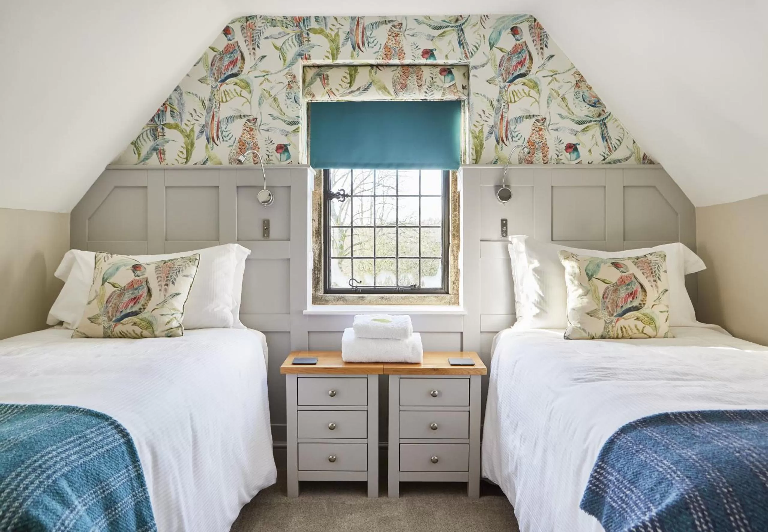 Bedroom, Bed in The Old New Inn