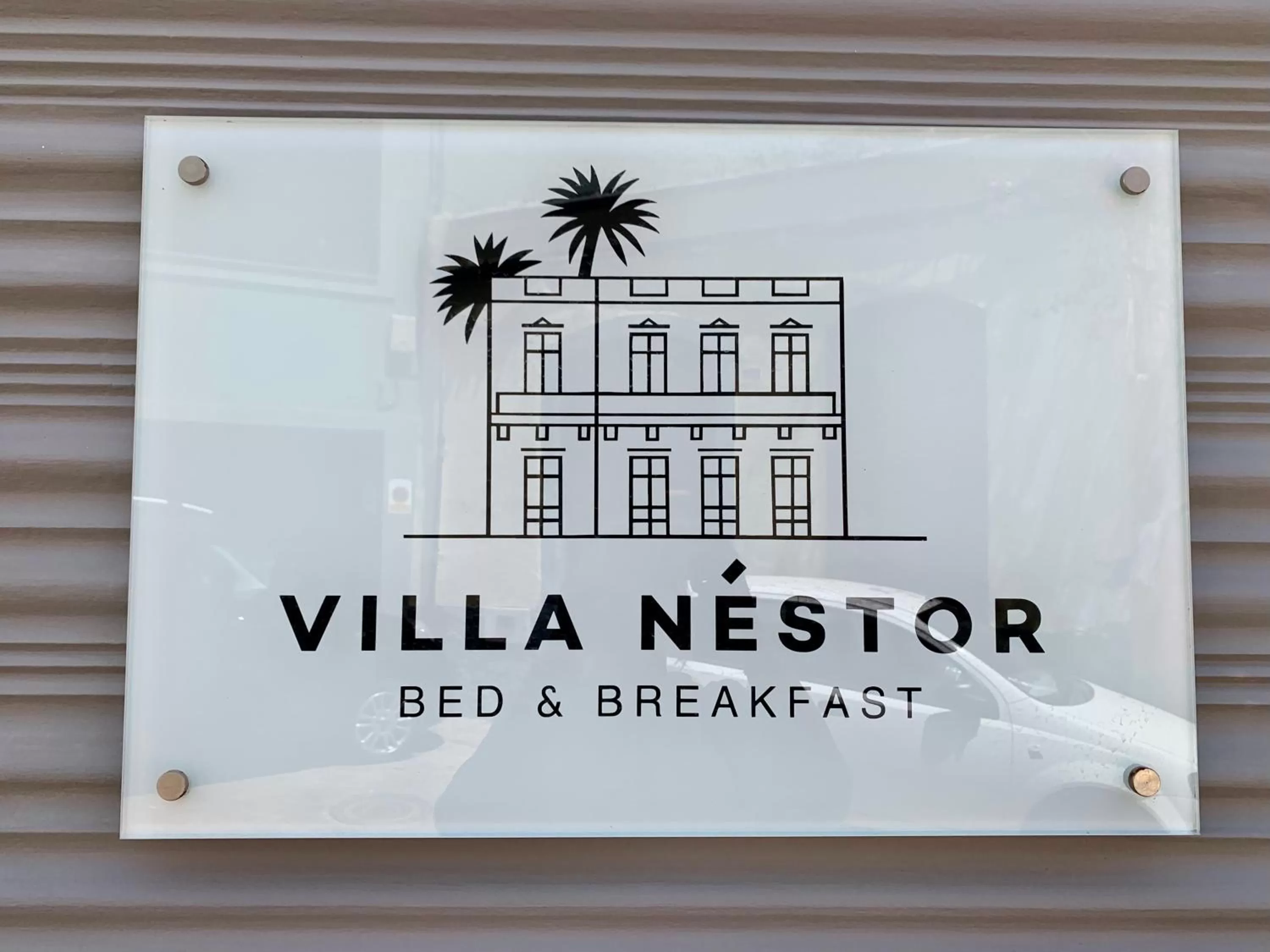 Property building in Villa Nestor