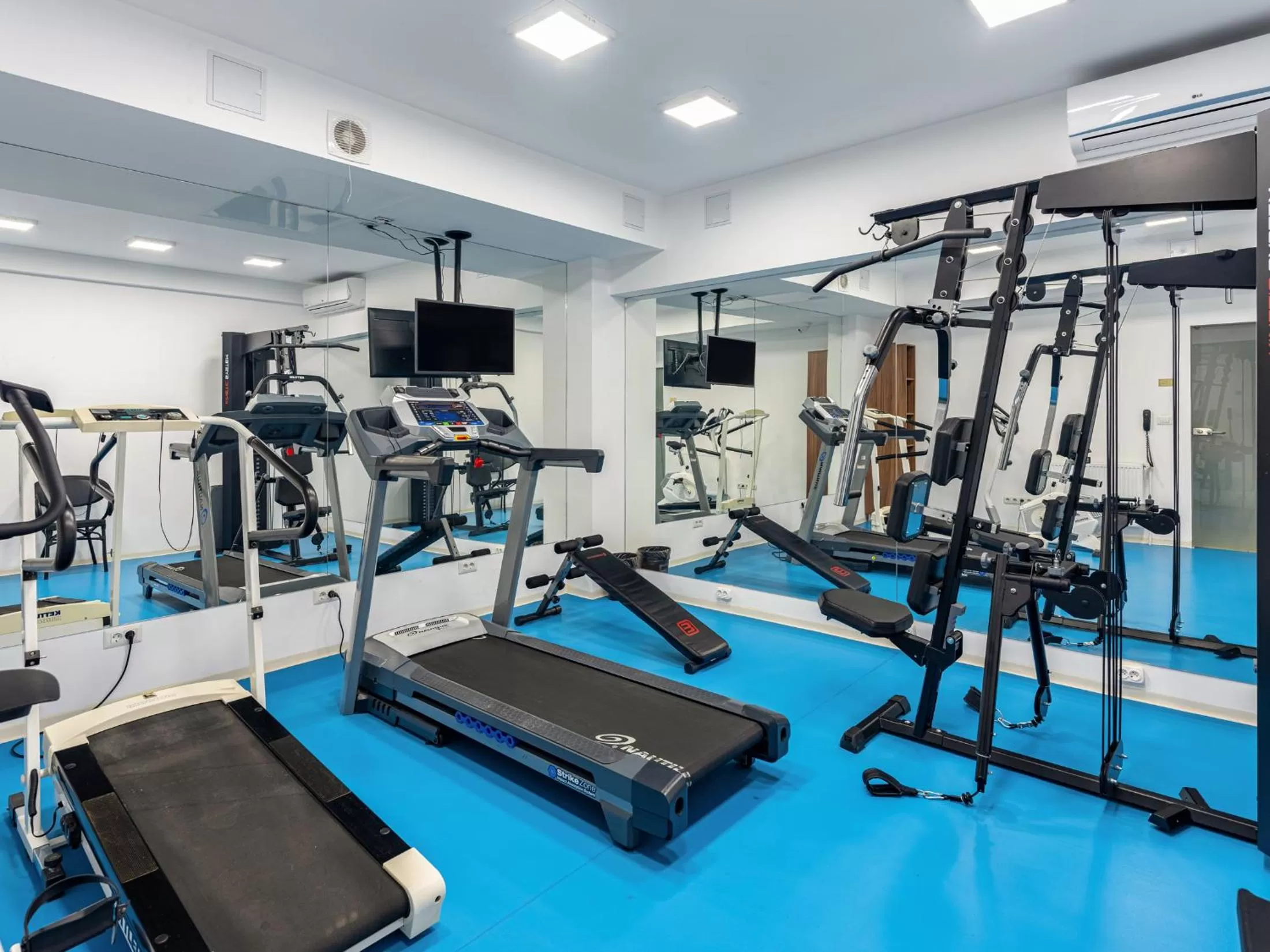 Fitness centre/facilities in Concorde Old Bucharest Hotel