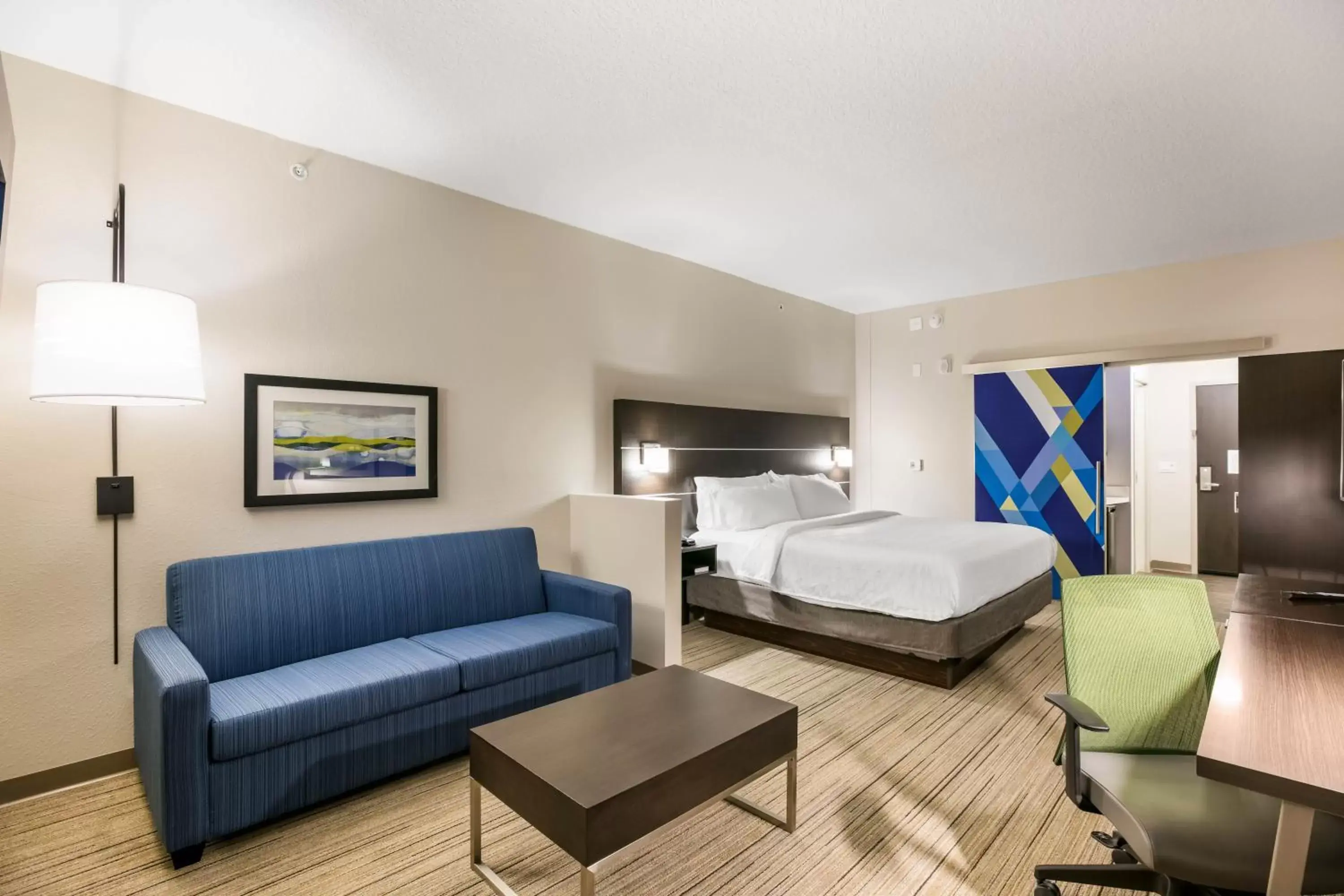 Suite with Mobility Accessible Tub - Non-Smoking in Holiday Inn Express & Suites Jacksonville - Town Center by IHG Suite with Mobility Accessible Tub - Non-Smoking in Holiday Inn Express & Suites Jacksonville - Town Center by IHG