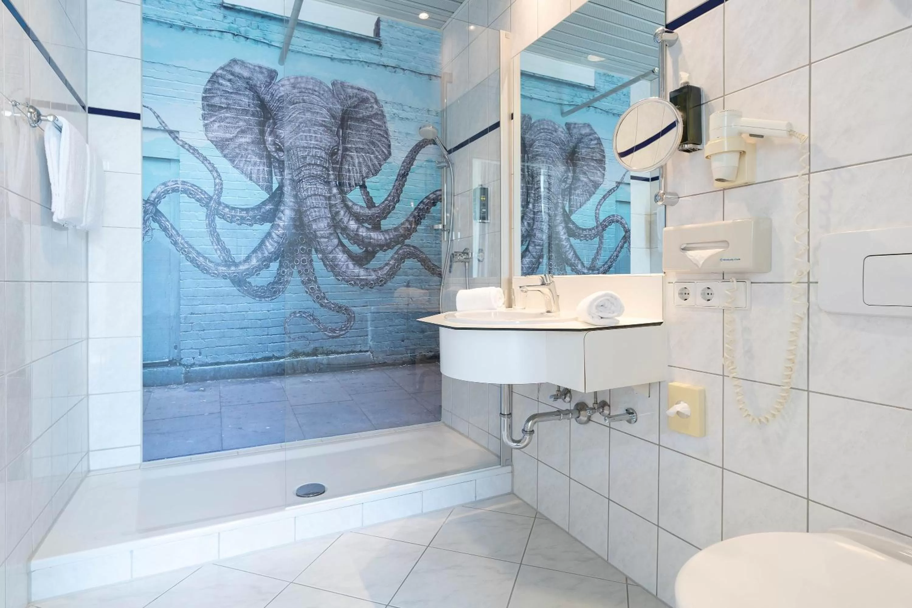 Shower in Seminaris Avendi Hotel Potsdam