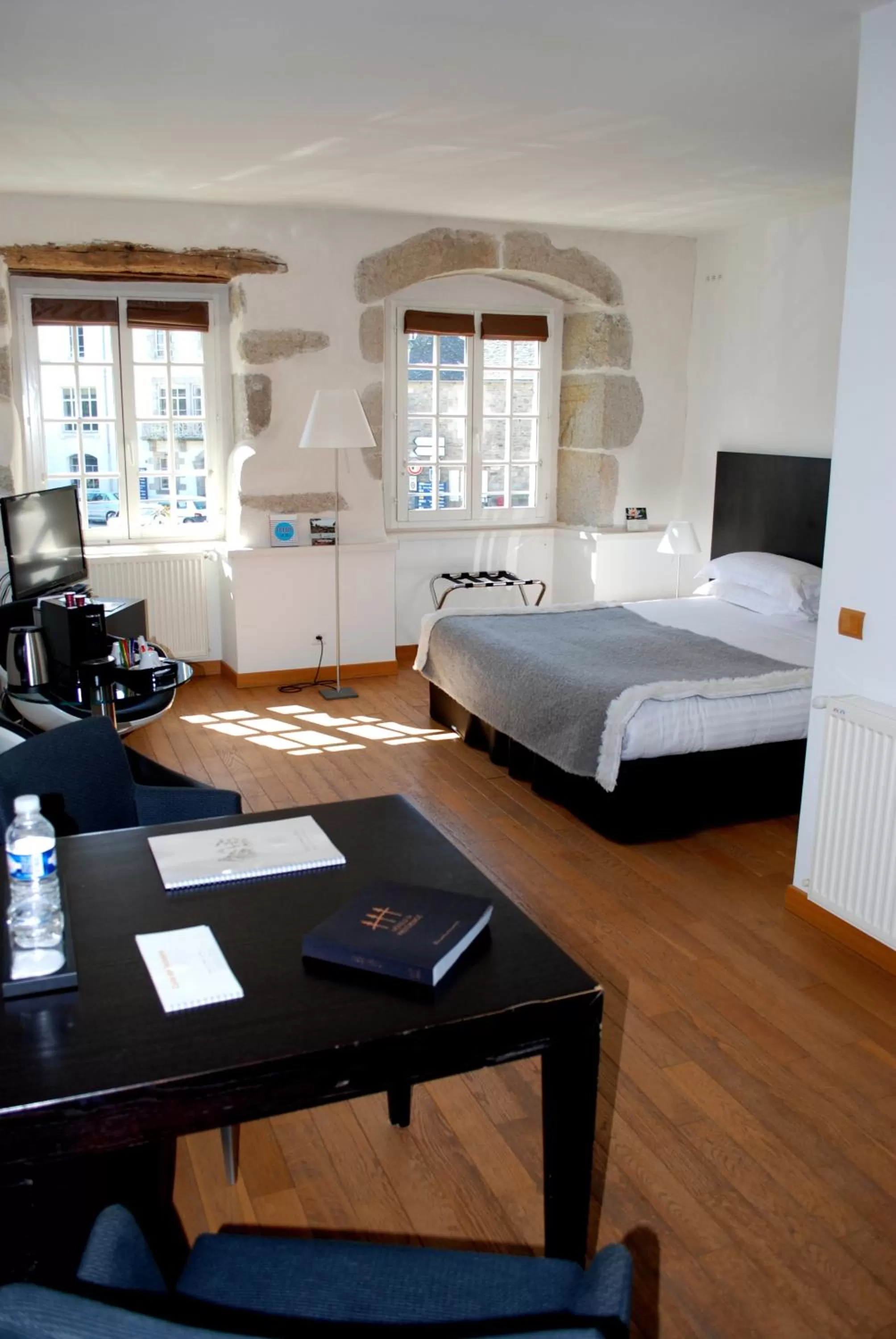 Photo of the whole room, Bed in Hotel Le Temps De Vivre