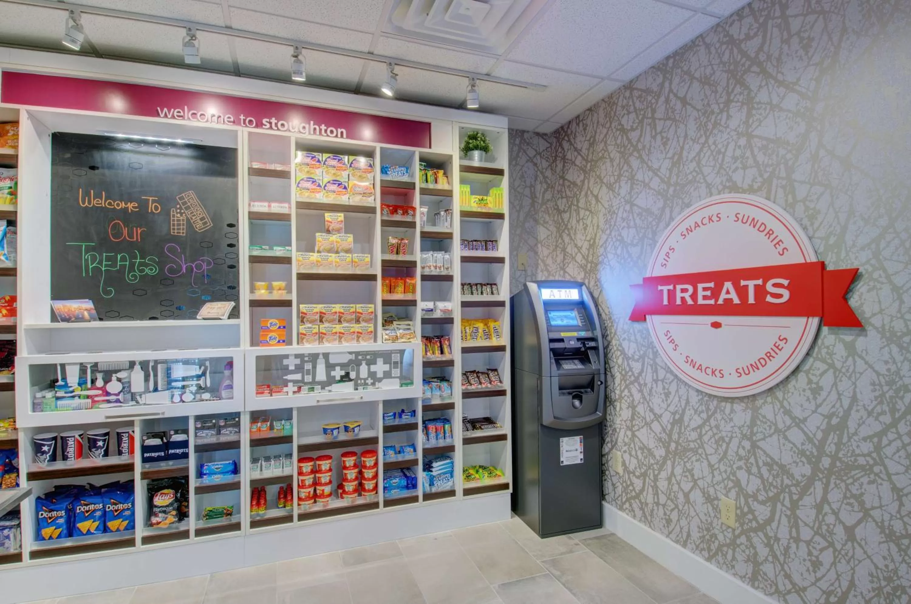 Restaurant/places to eat in Hampton Inn & Suites Boston/Stoughton, Ma