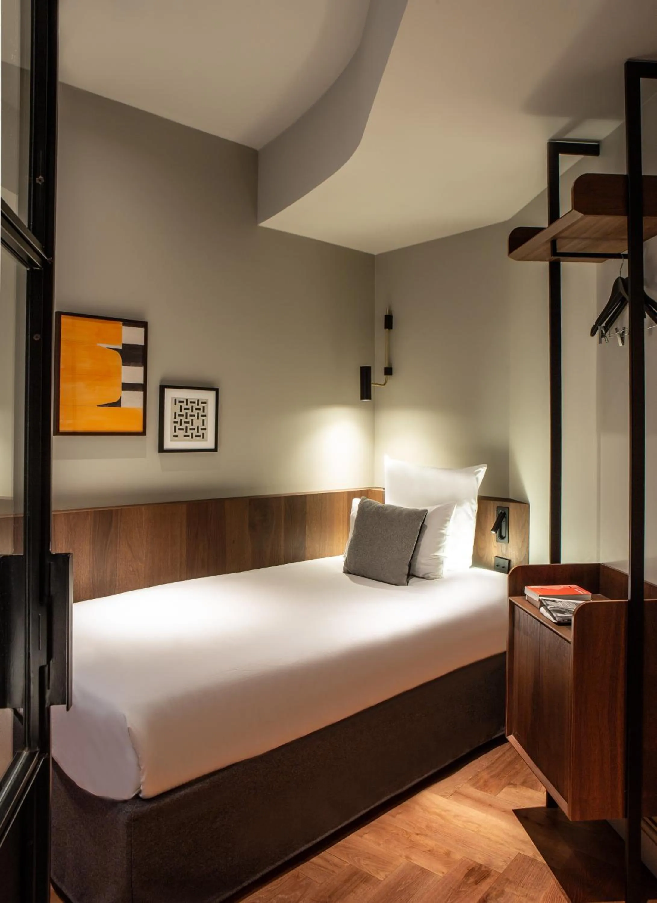 Bed in Hotel Flanelles Paris