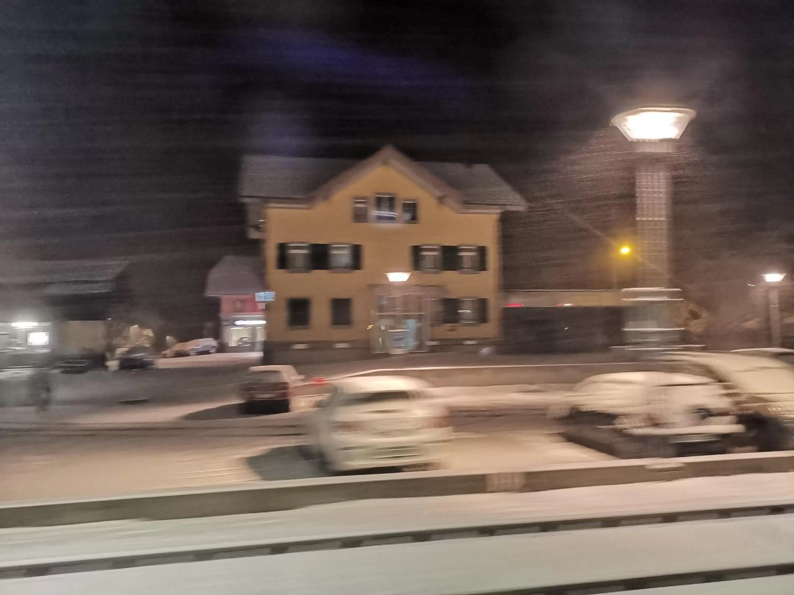 Property building in Boutique Hotel BS16 before Bern City Parking gratis