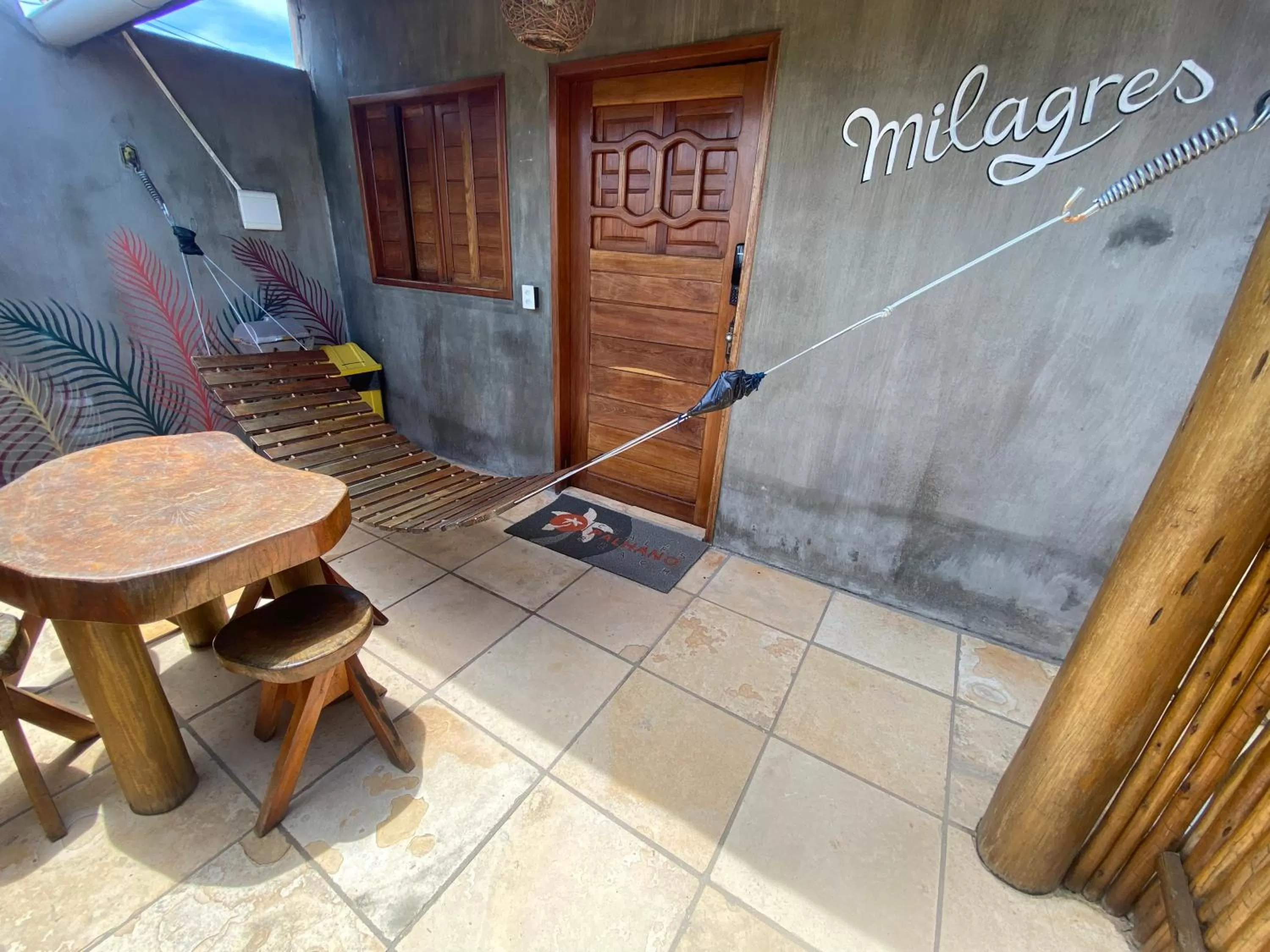 Facade/entrance in Chalé Palhano Beach