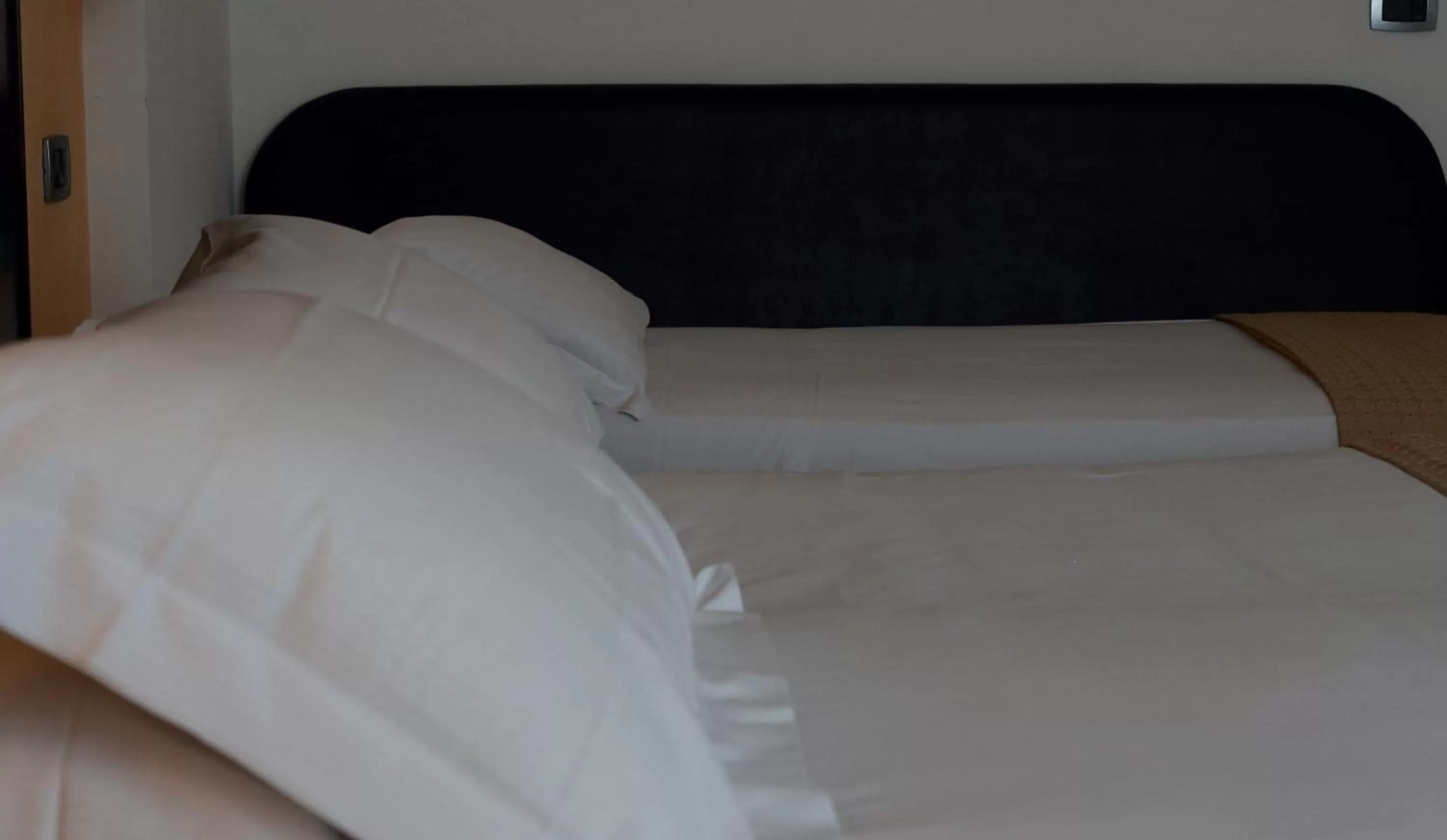 Bed in Hotel Du Soleil