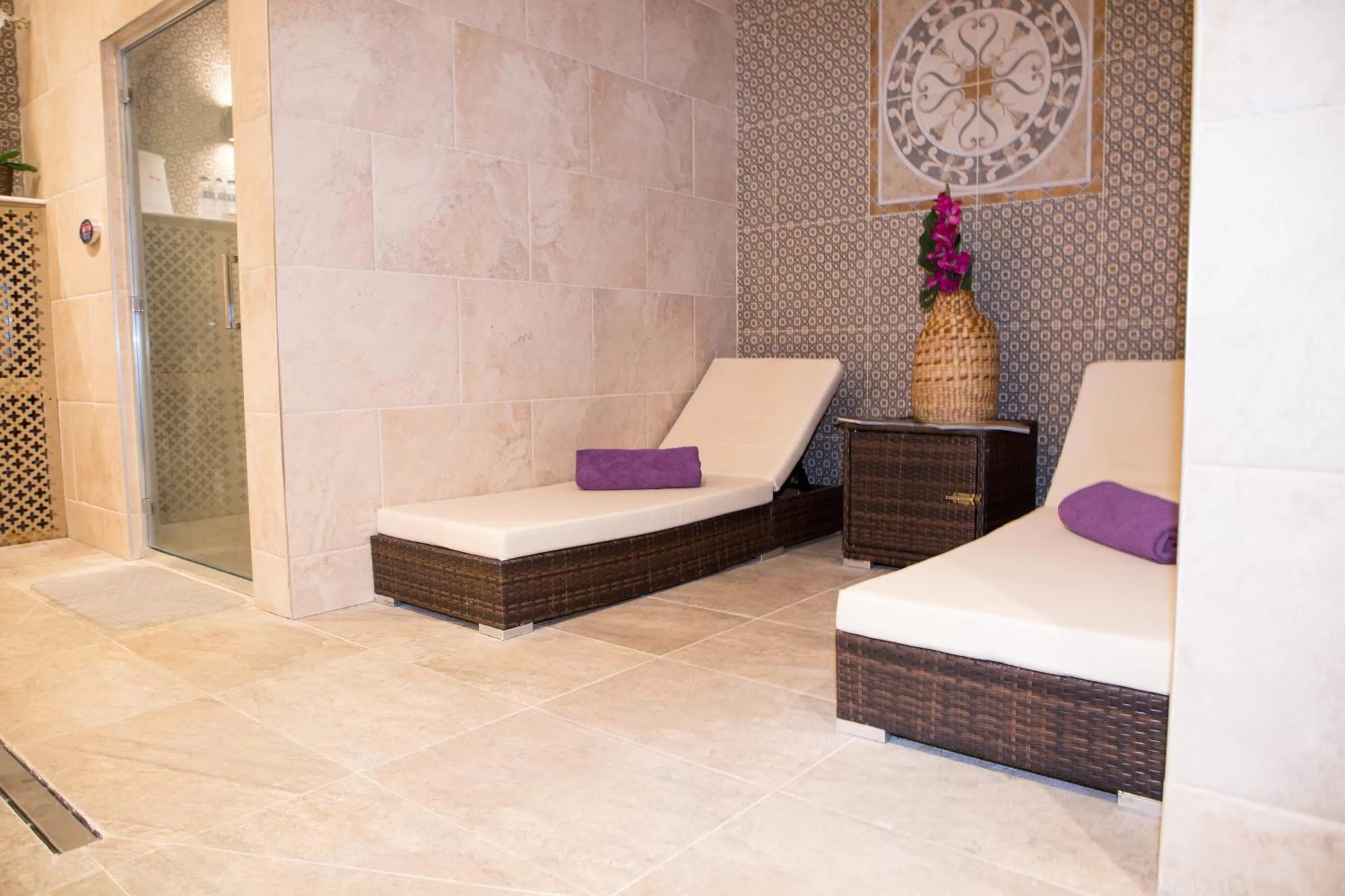 Spa and wellness centre/facilities in The Lansbury Heritage Hotel By Sunday - Canary Wharf London