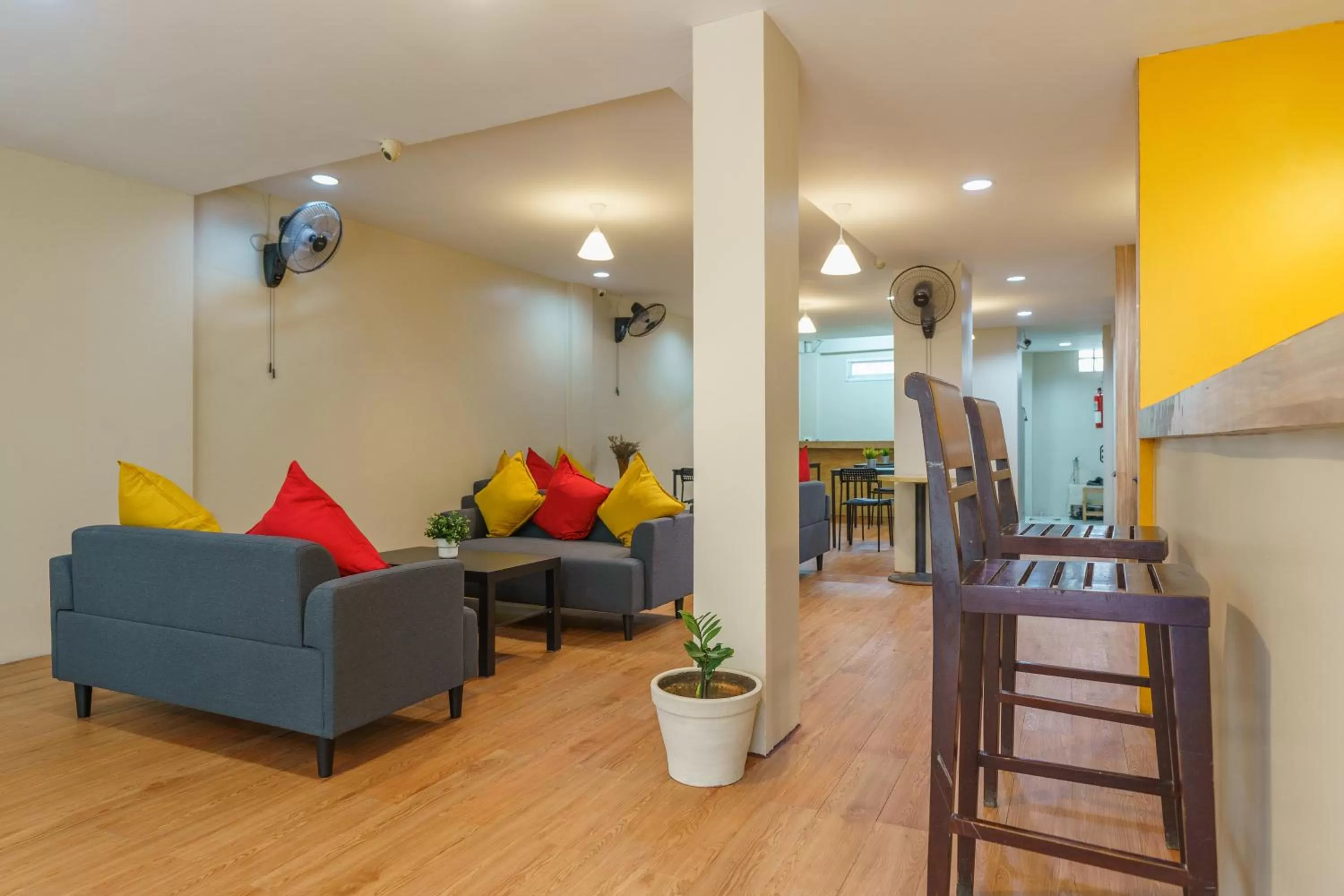 Property building in CheQinn Bed Sukhumvit 4 Nana Plaza