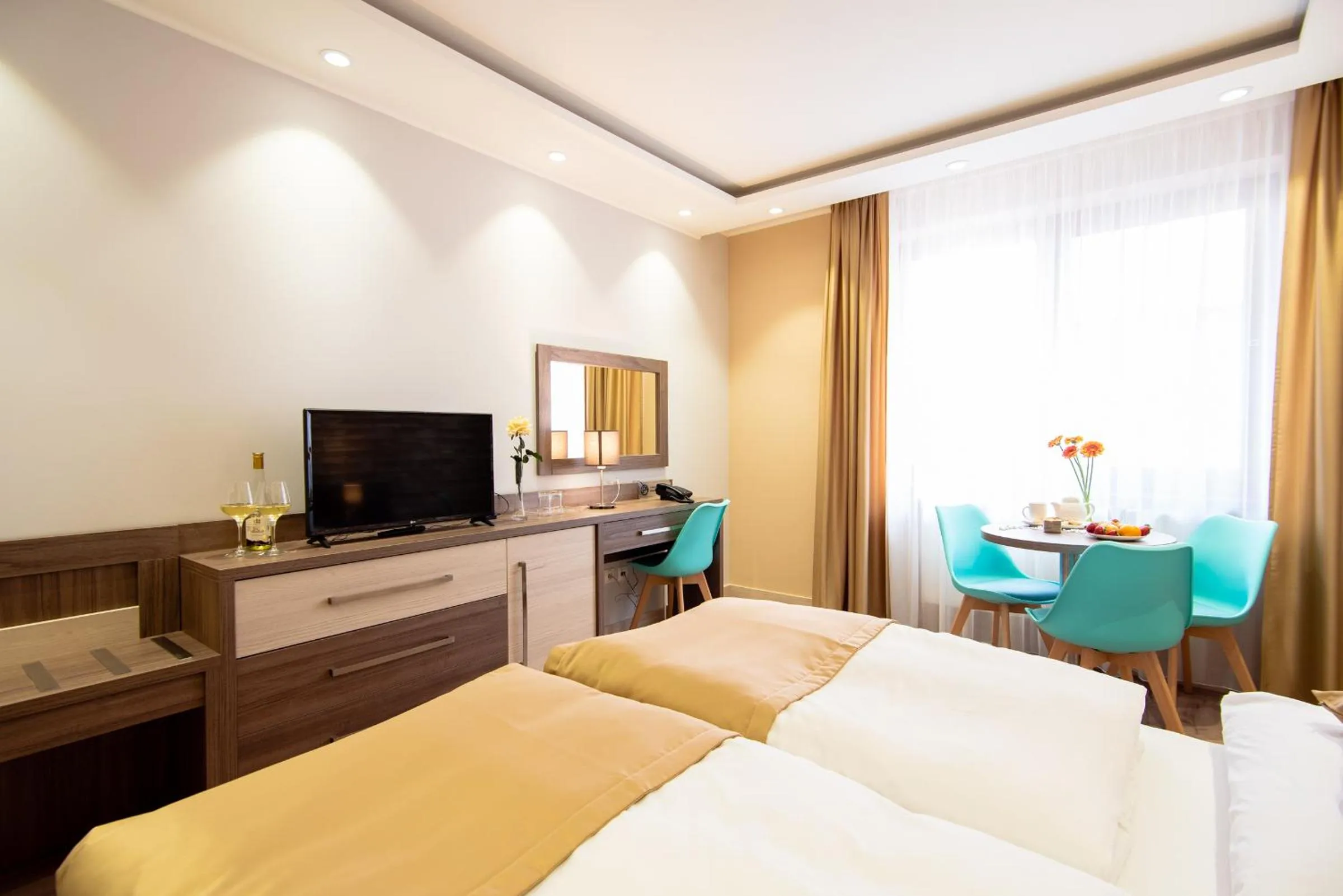 Photo of the whole room, Bed in Hotel Viktor