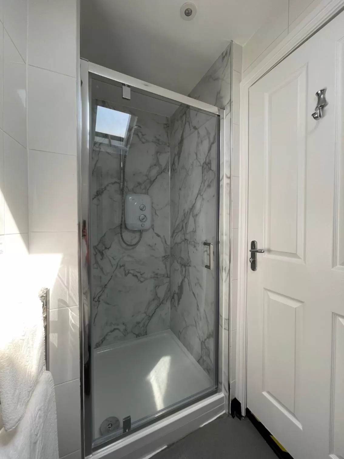 Bathroom in The Whittington and Cat