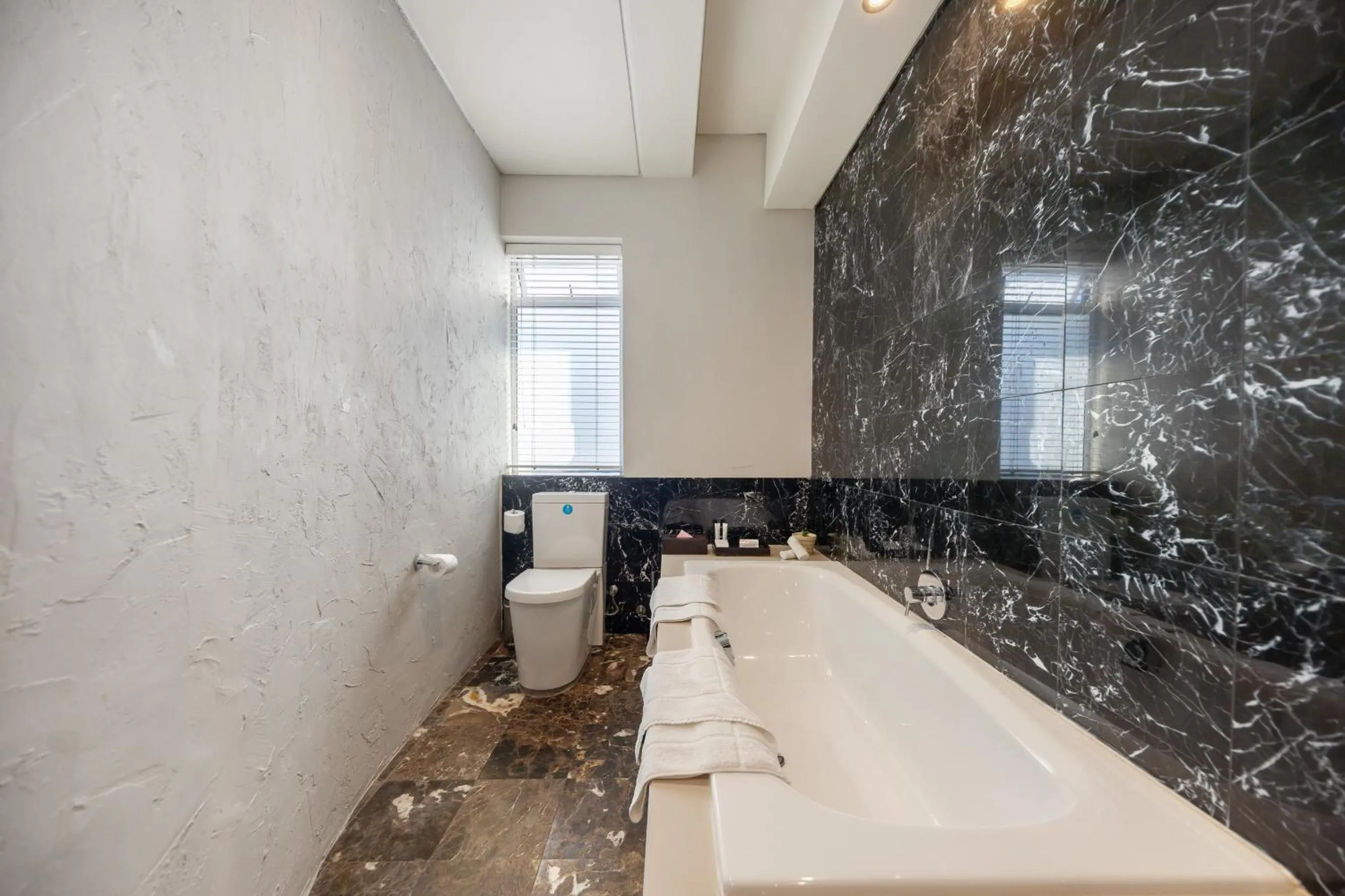 Toilet in O on Kloof Boutique Hotel & Spa