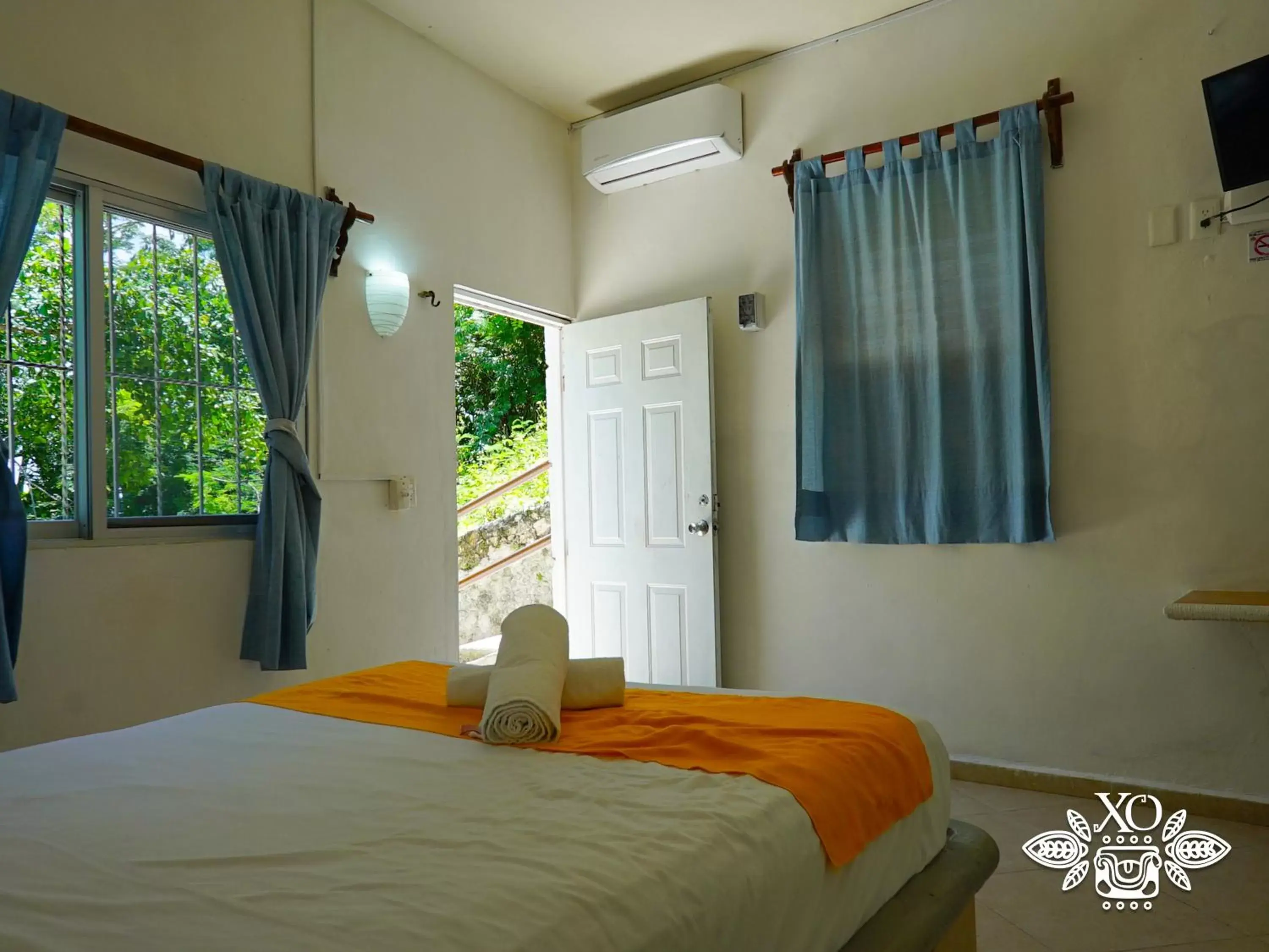 Double Room with Balcony in XO Hotel Bacalar Frente a la Laguna - Gratis Experiencias Locales Double Room with Balcony in XO Hotel Bacalar Frente a la Laguna - Gratis Experiencias Locales