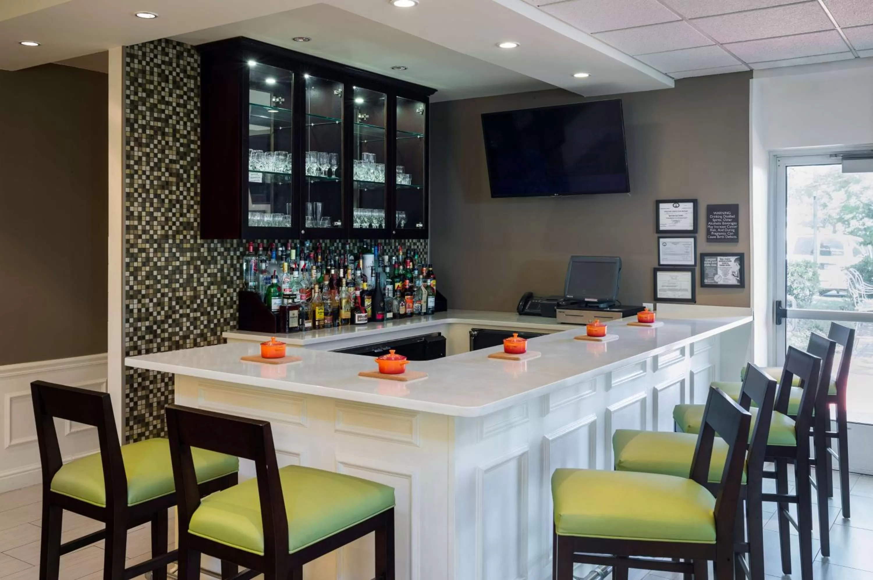 Restaurant/places to eat in Hilton Garden Inn Edison/Raritan Center