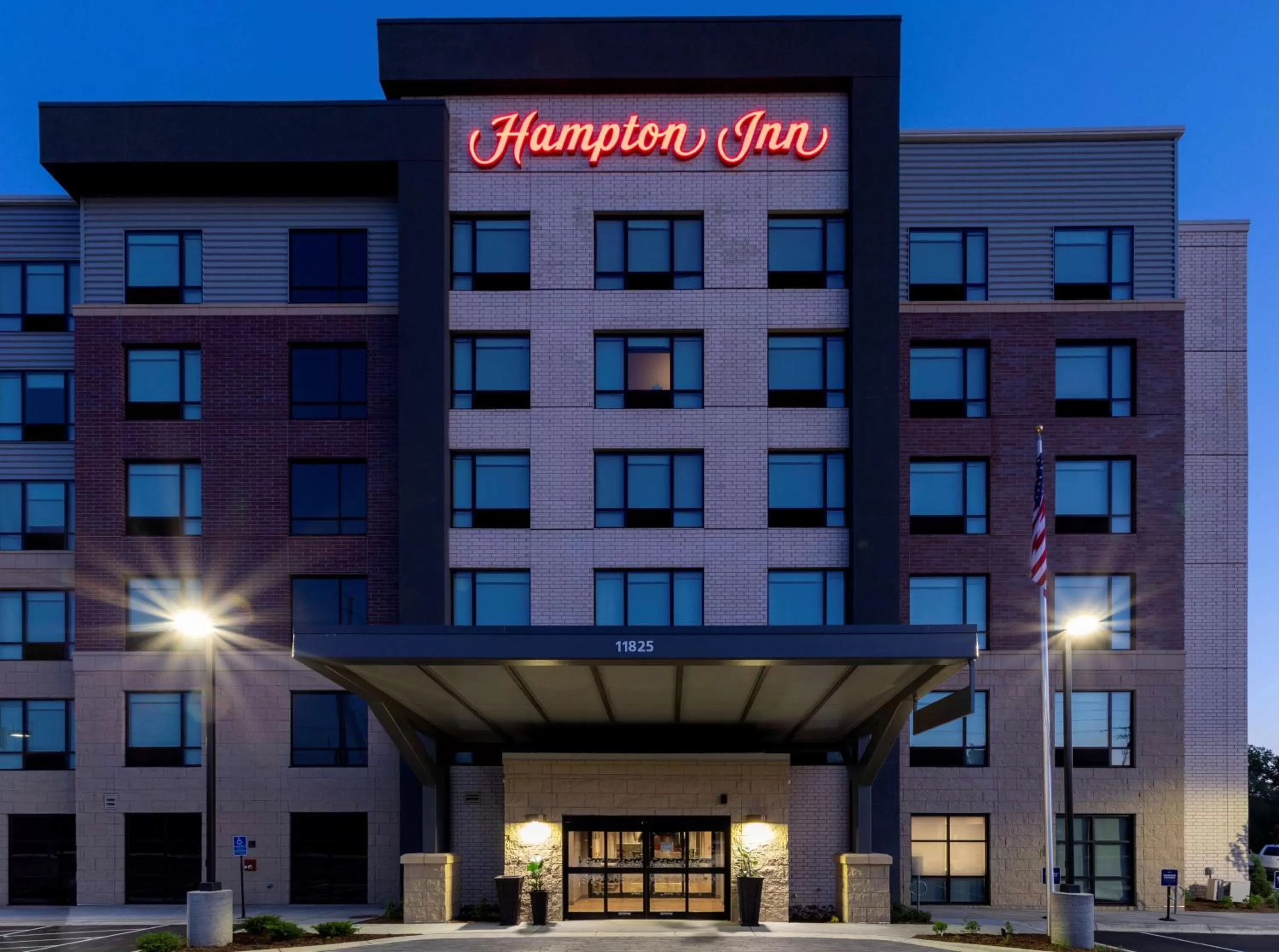 Property building in Hampton Inn Eden Prairie Minneapolis