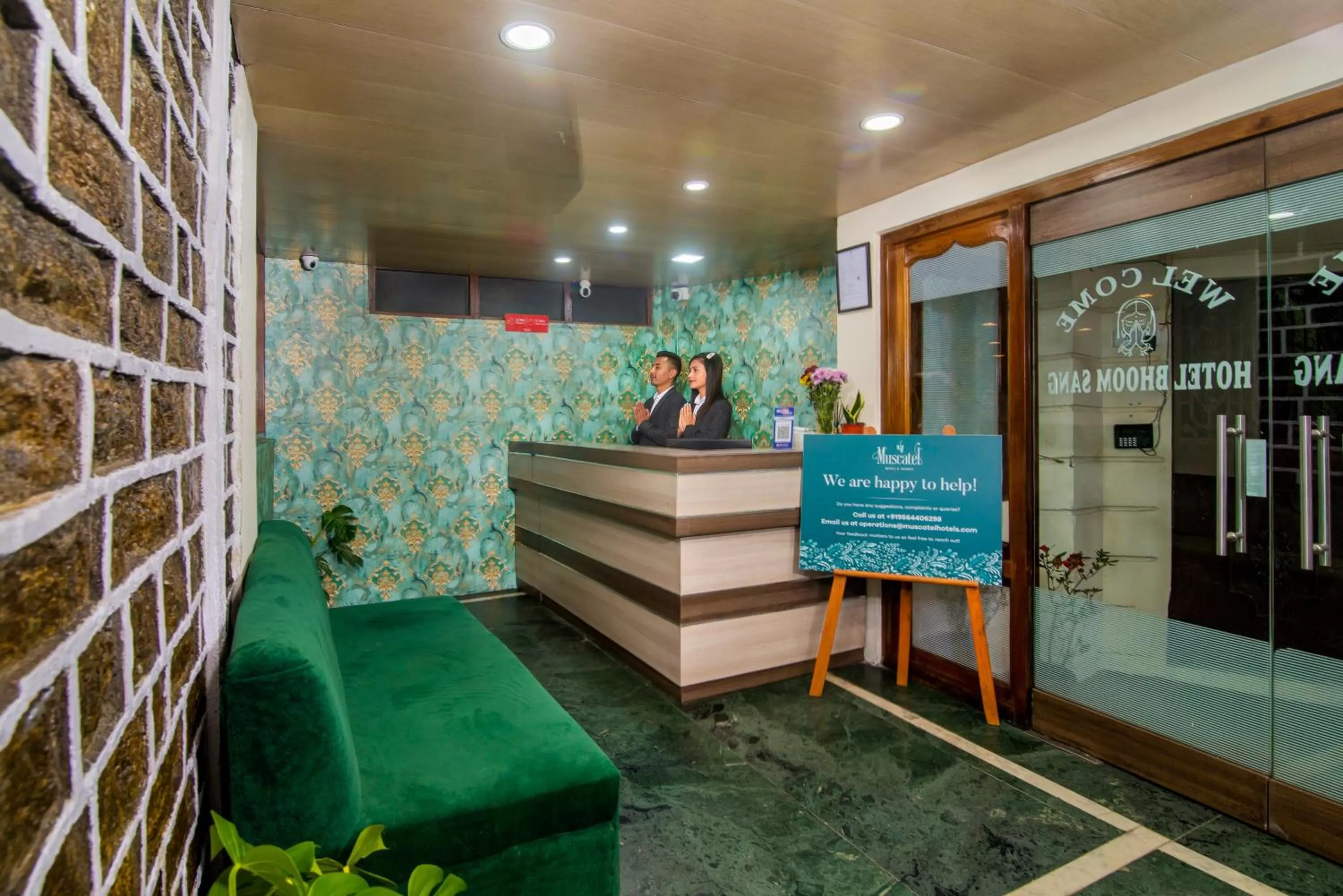 Lobby or reception in Muscatel BhumSang - 200 Mts from Mall Road