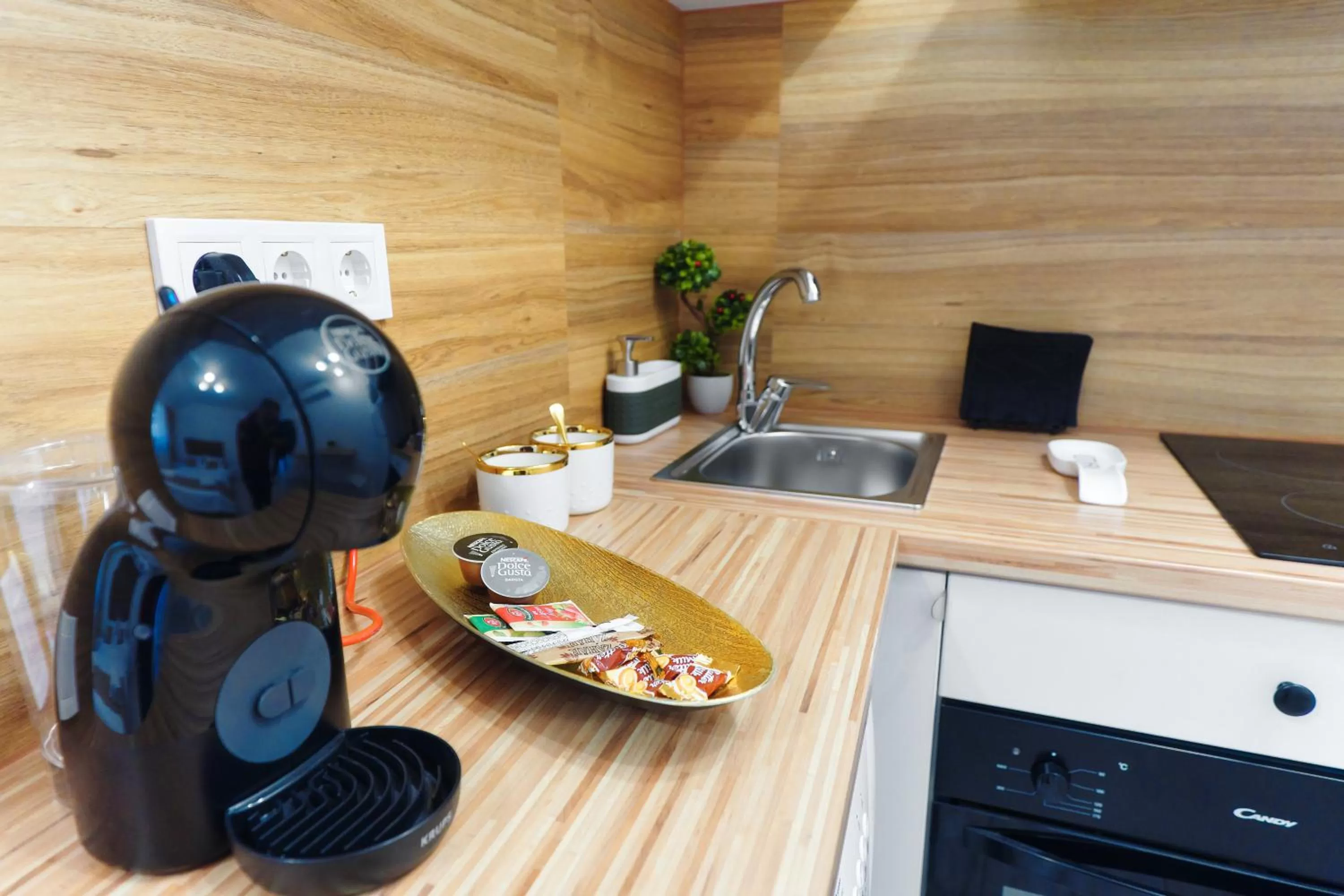 Kitchen/Kitchenette in Bella House