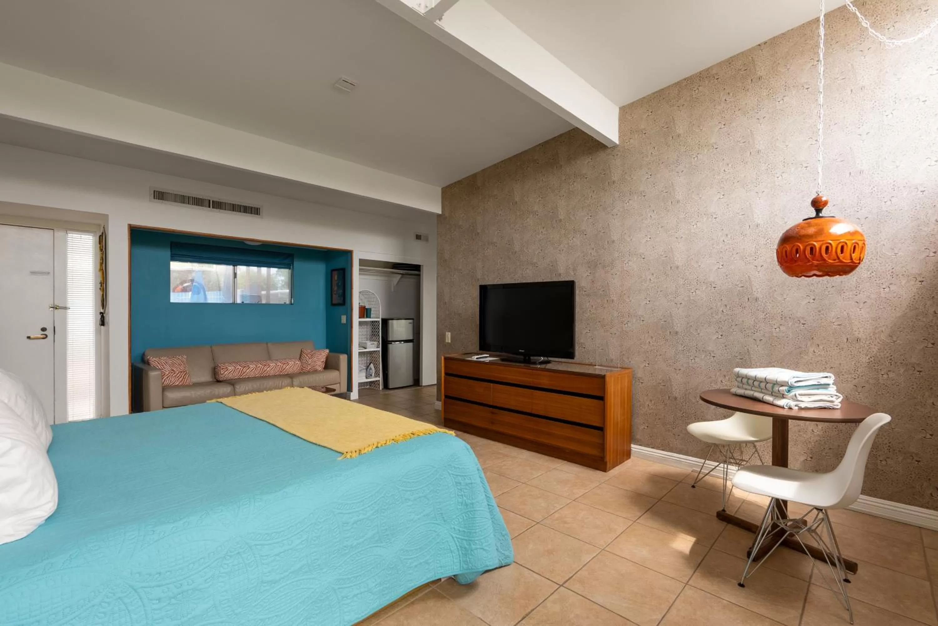 TV/Entertainment Center in The Monkey Tree Hotel by AvantStay