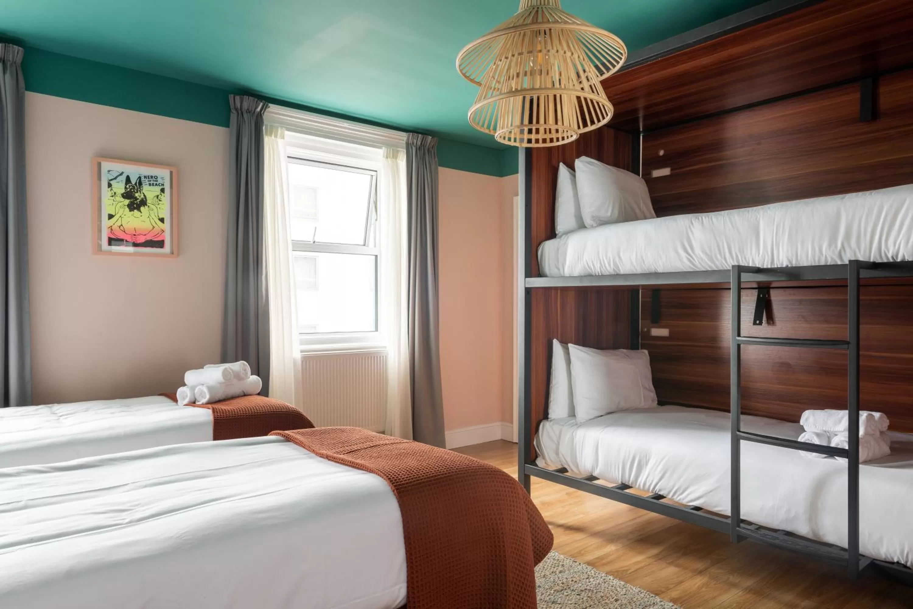 Bedroom, Bed in West Beach Hotel Brighton