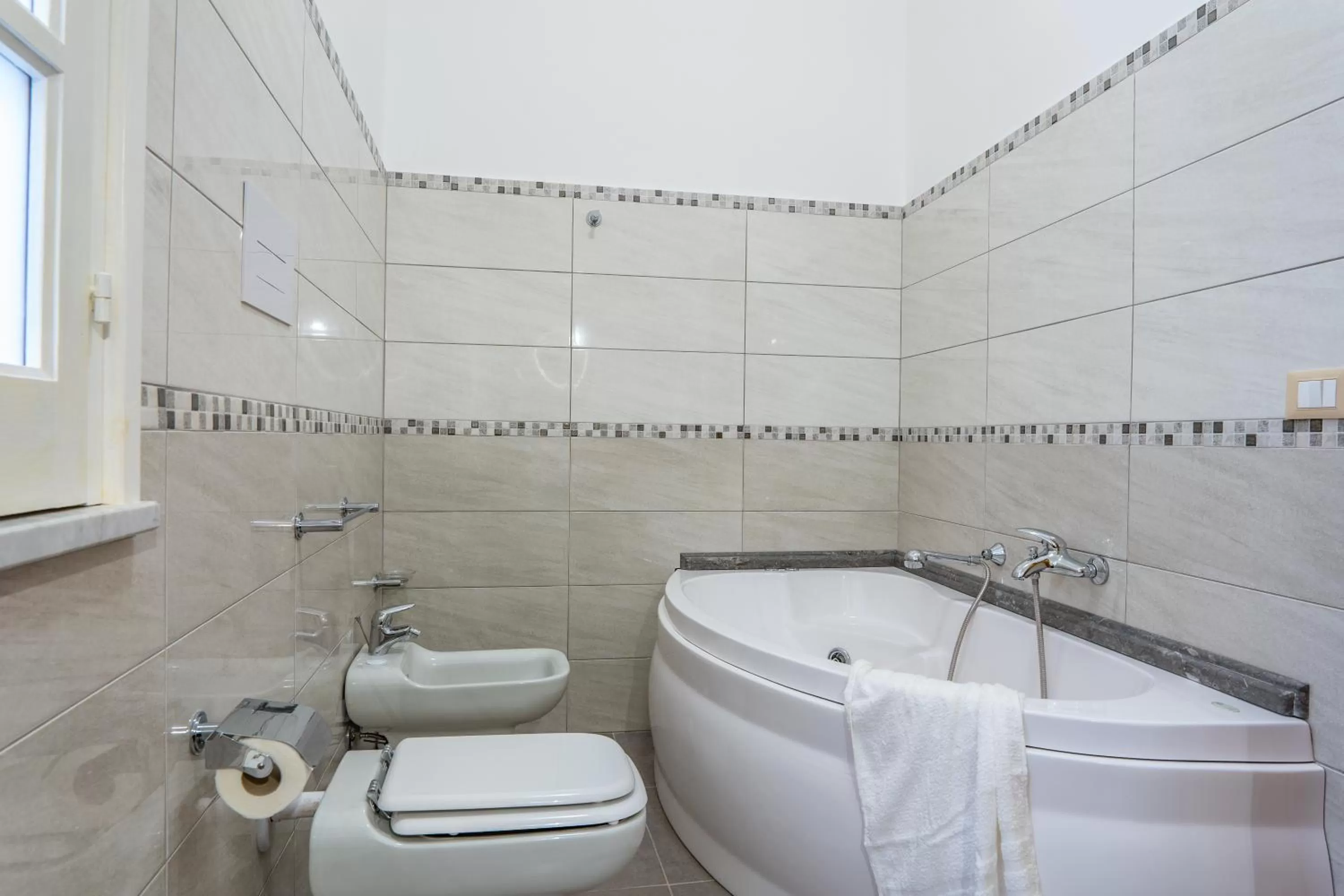 Toilet in B&B Una Terrazza sul Golfo di Sferracavallo