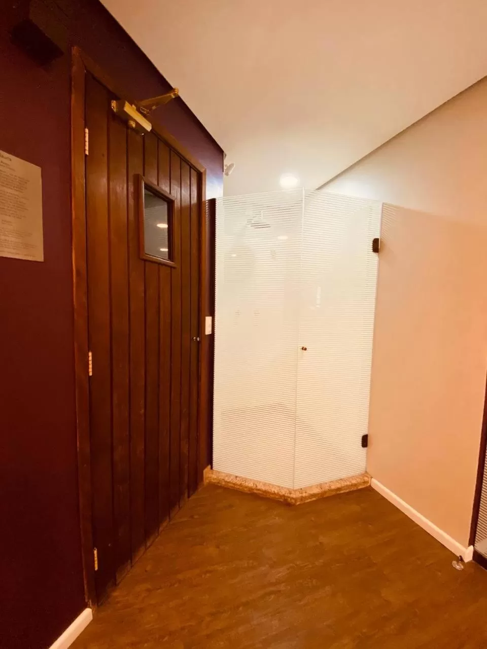 Sauna in Apart-hotel, piscina, TV a cabo, academia