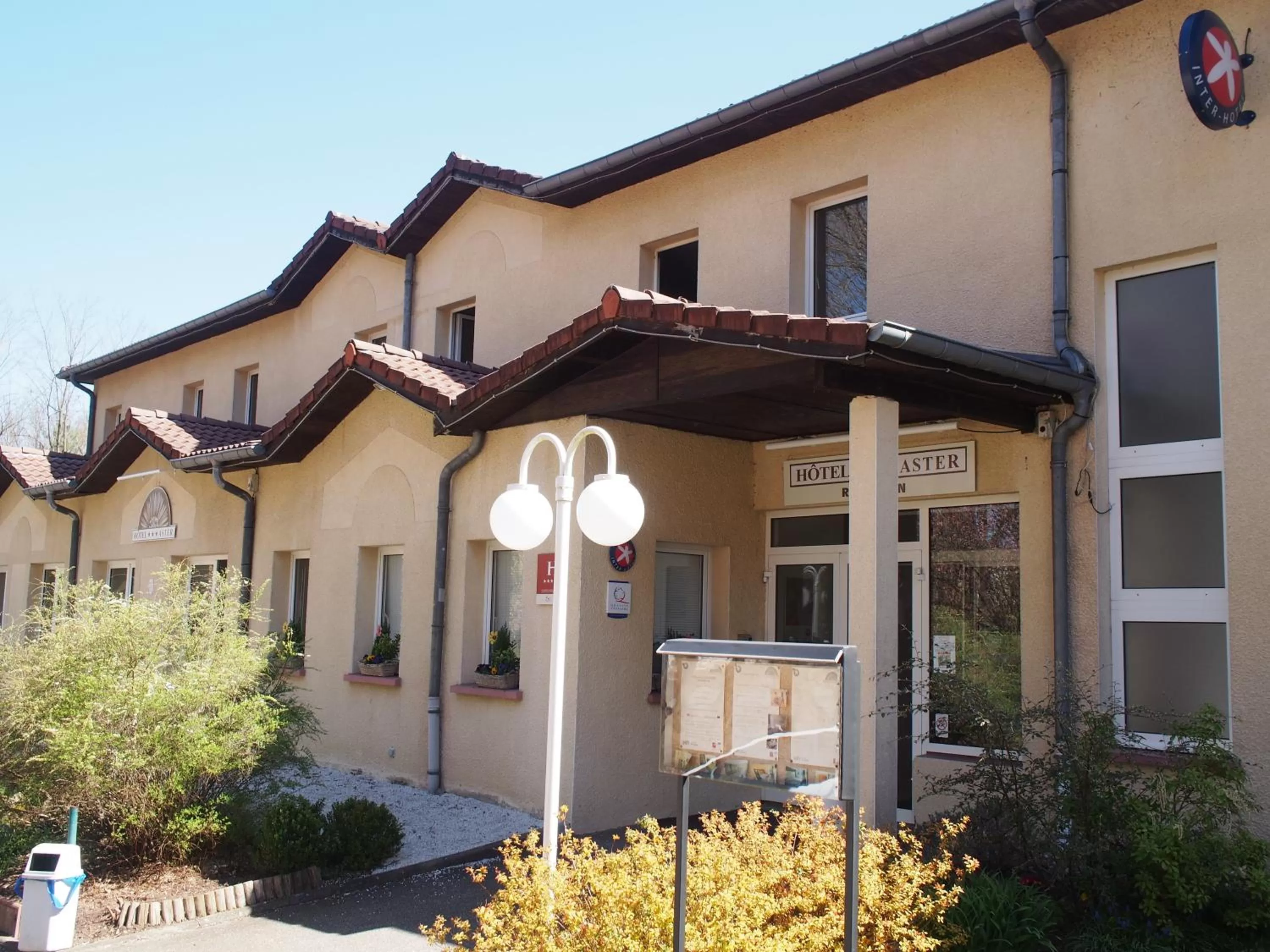 Facade/entrance in Hôtel et Restaurant Aster, Saint-Avold Nord