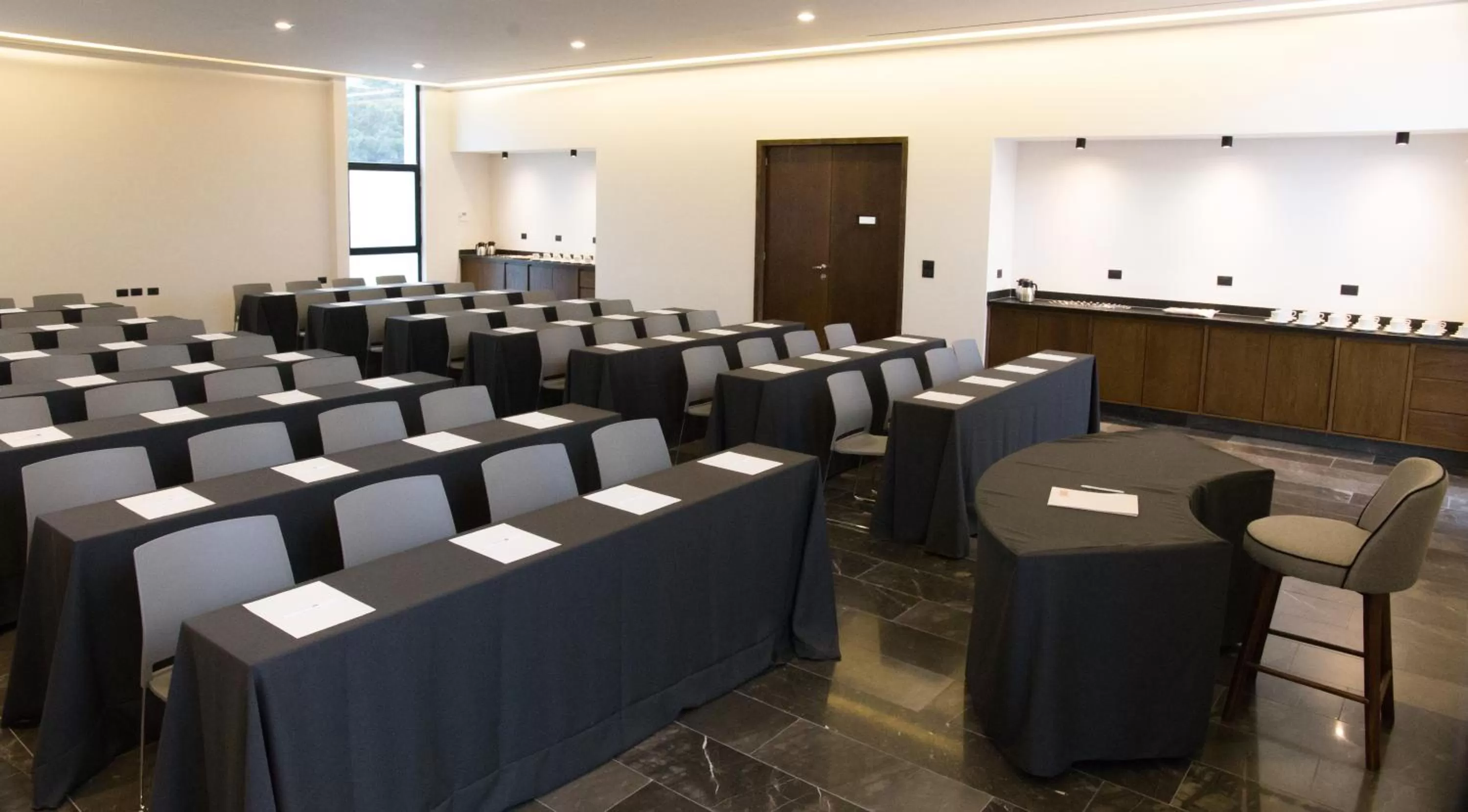 Meeting/conference room in Gumont Guadalajara López Mateos - Minerva