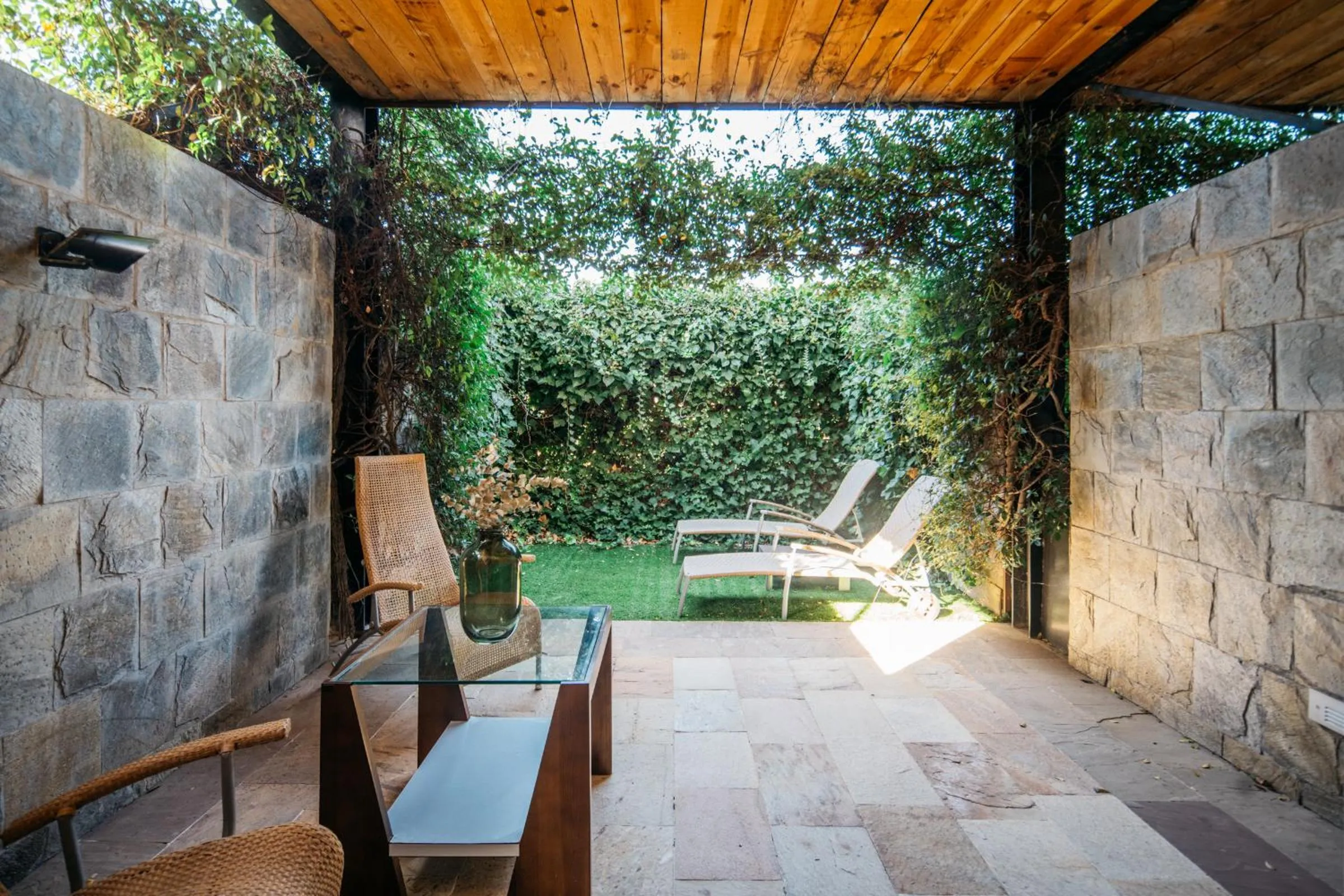 Garden in Hotel Boutique Mas Passamaner