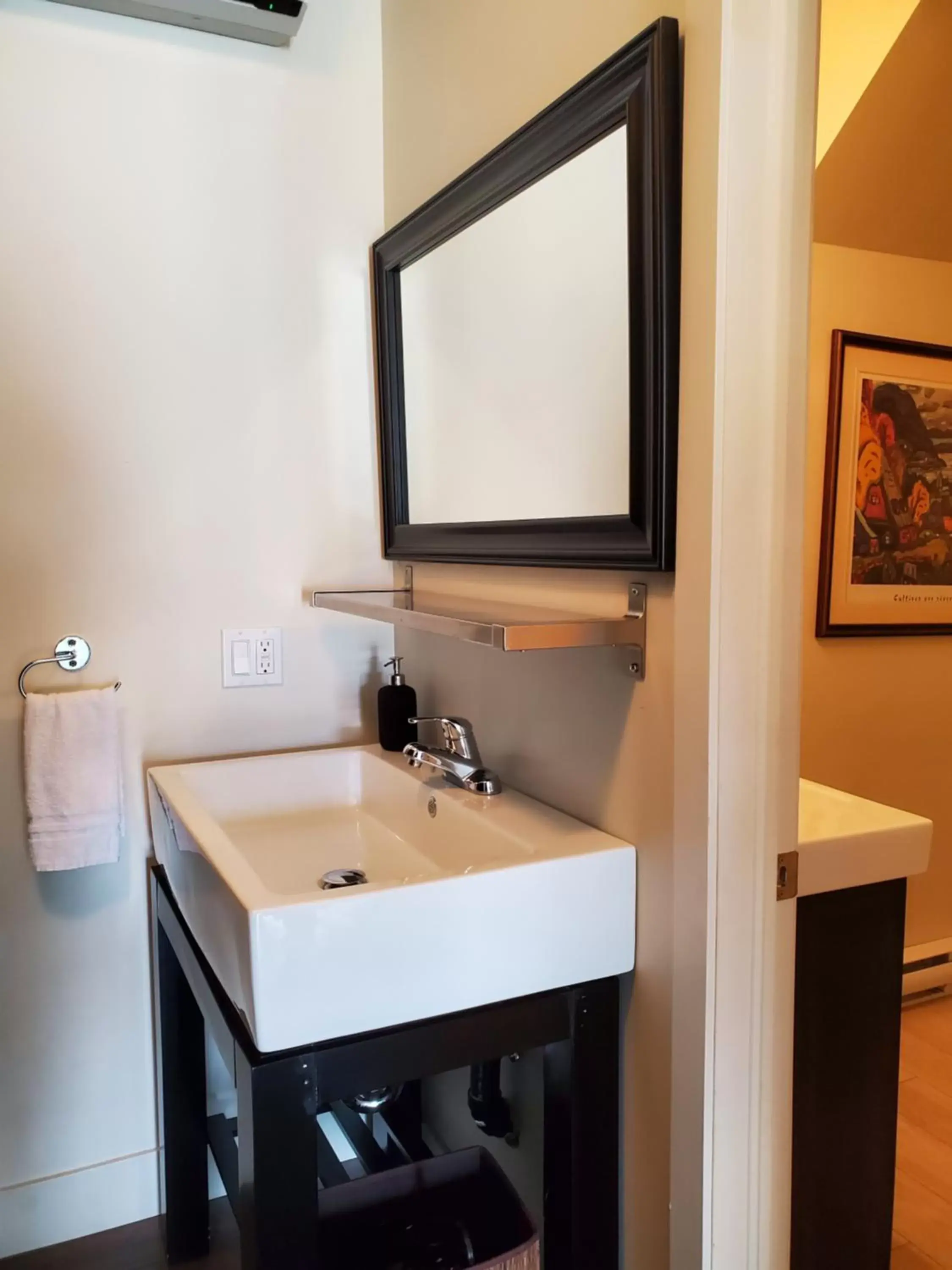 Superior Deluxe Double Room in Orange Bistro Superior Deluxe Double Room in Orange Bistro