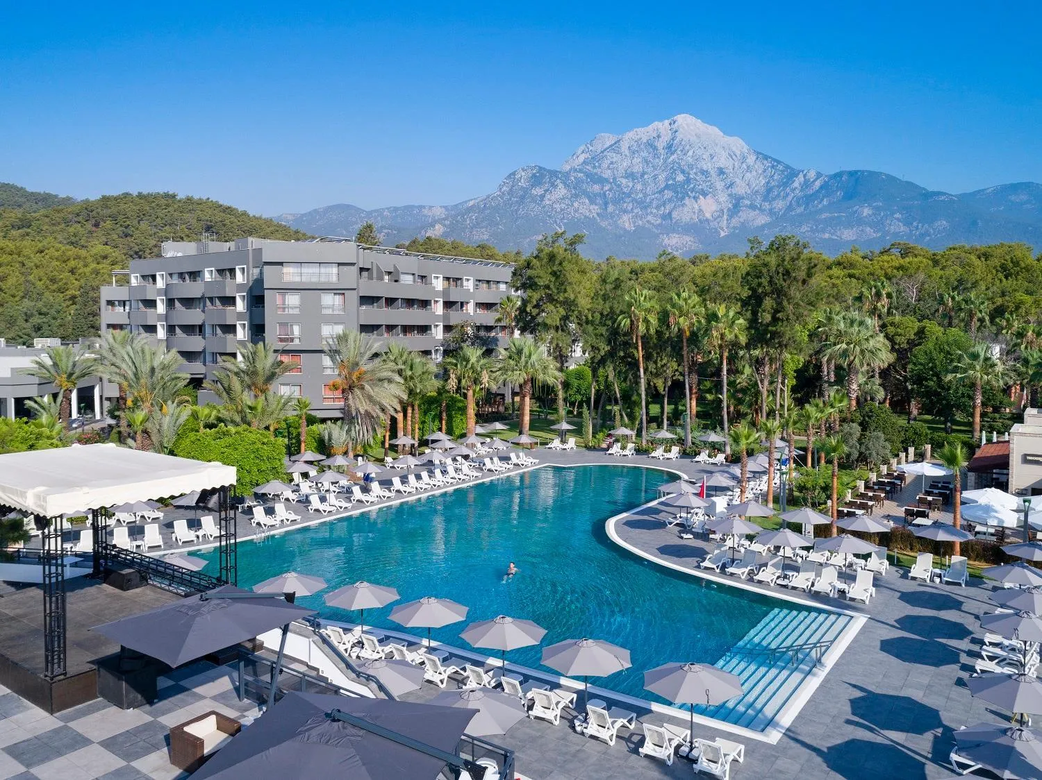 Day in Mövenpick Resort Antalya Tekirova - Ultra All Inclusive
