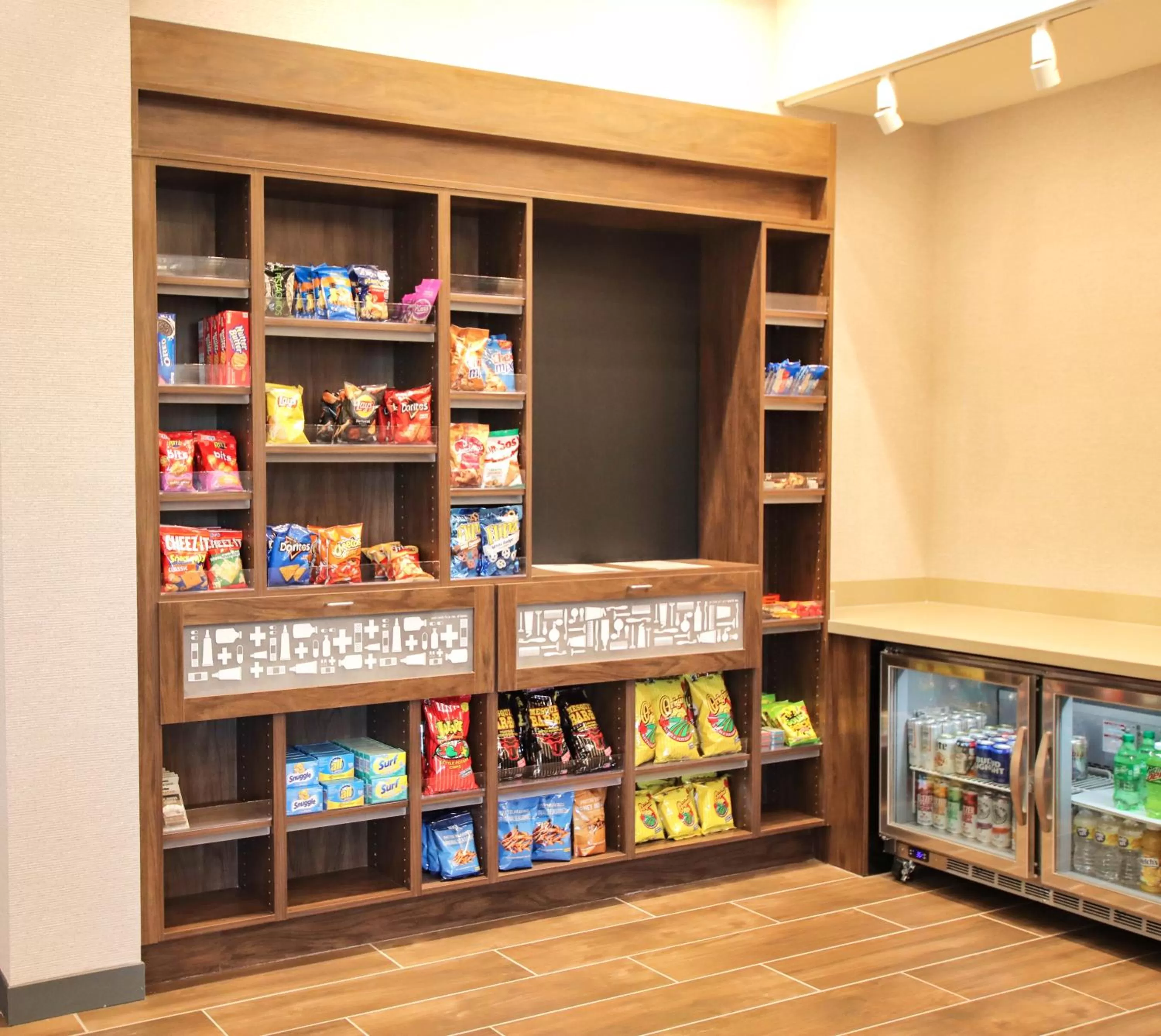 Restaurant/places to eat in Hampton Inn Lead