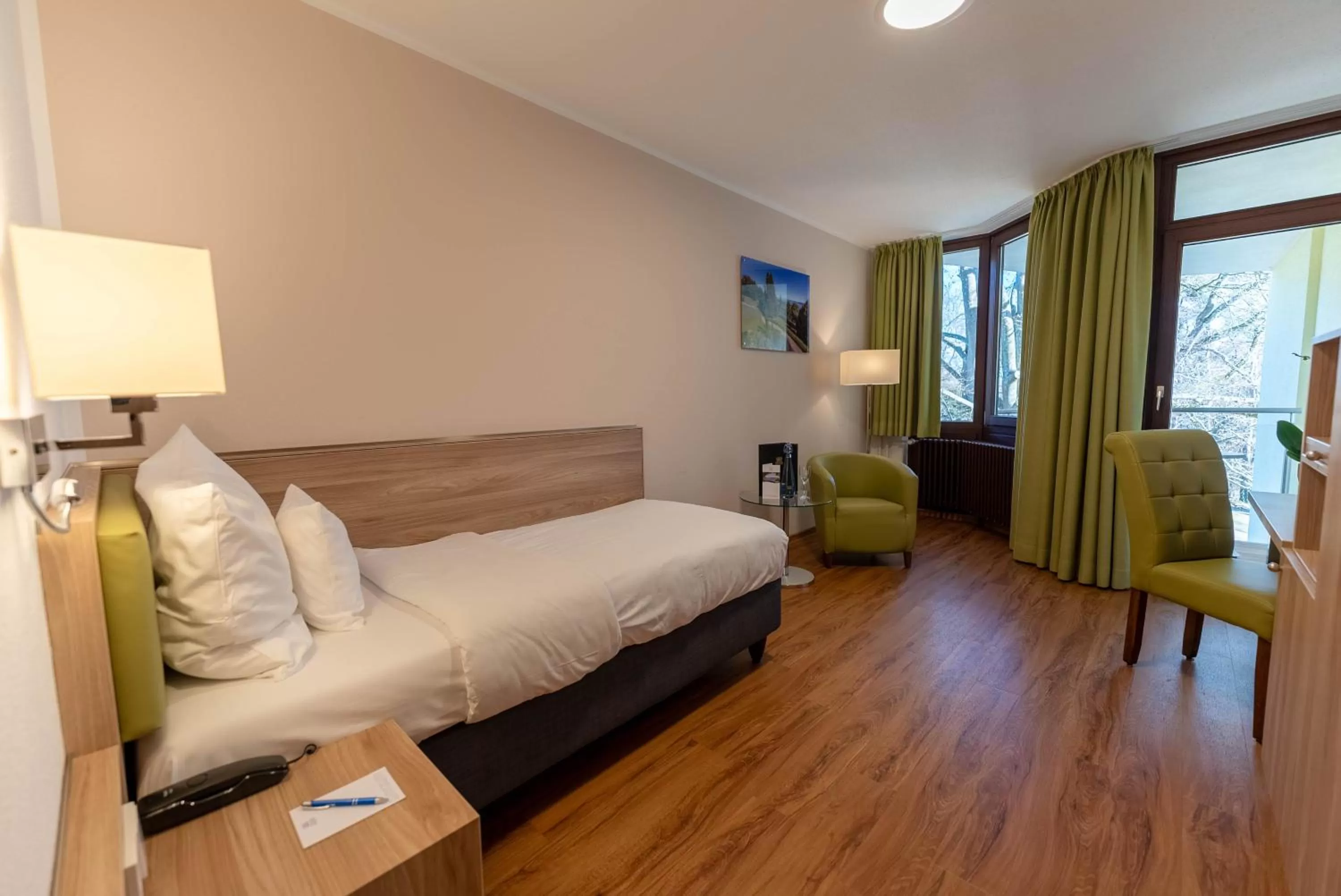 Bed in Parkhotel St.Leonhard