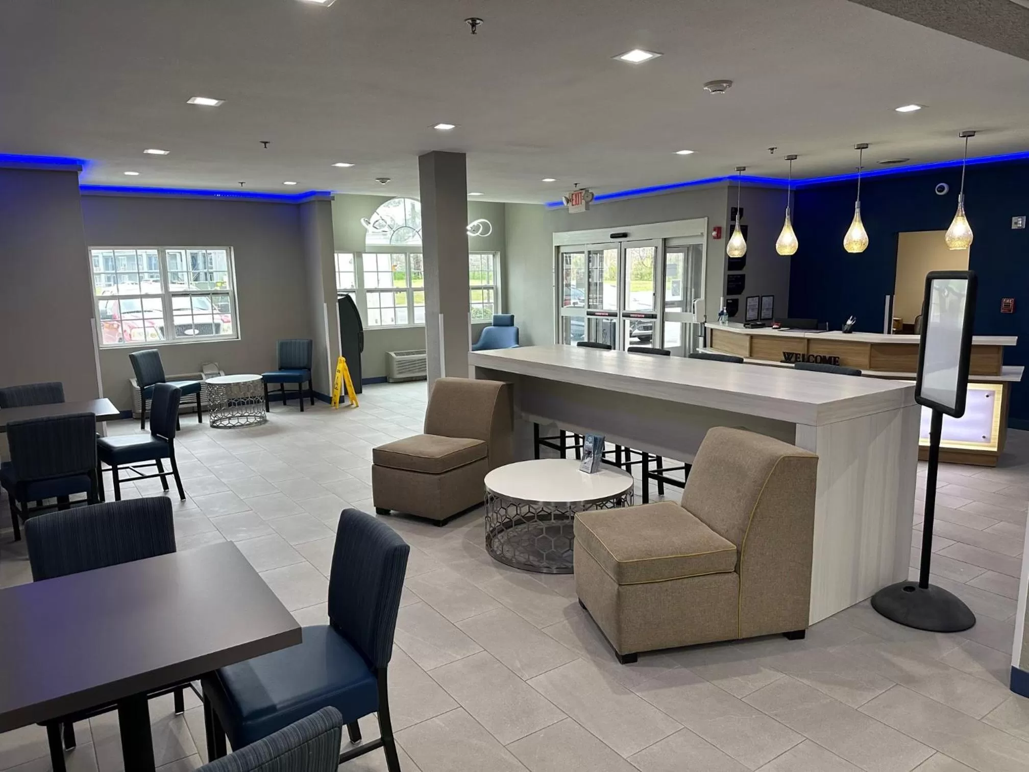 Lobby or reception in Microtel Inn & Suites by Wyndham Manchester - Newly Renovated