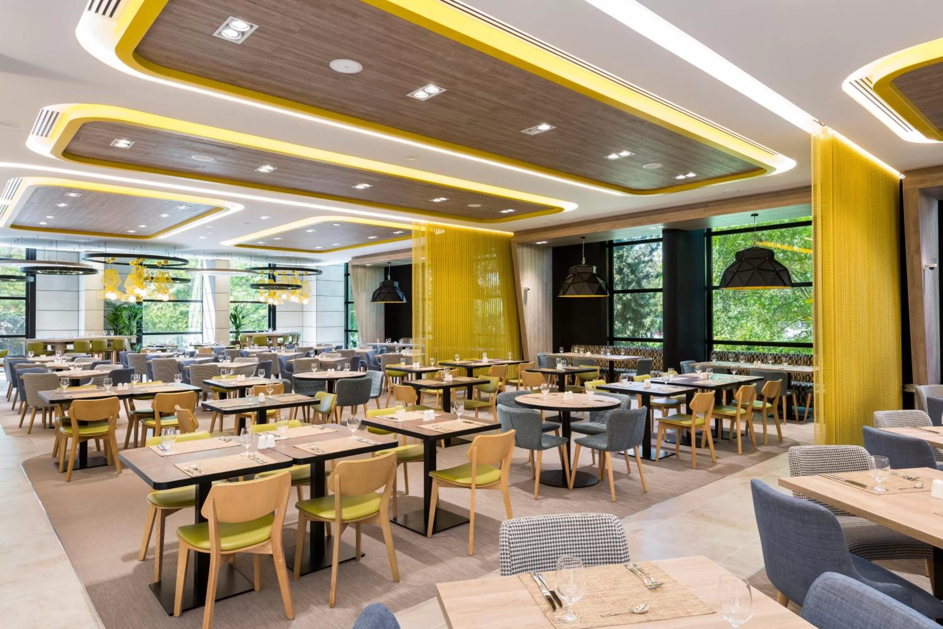 Restaurant/places to eat in Danubius Hotel Helia