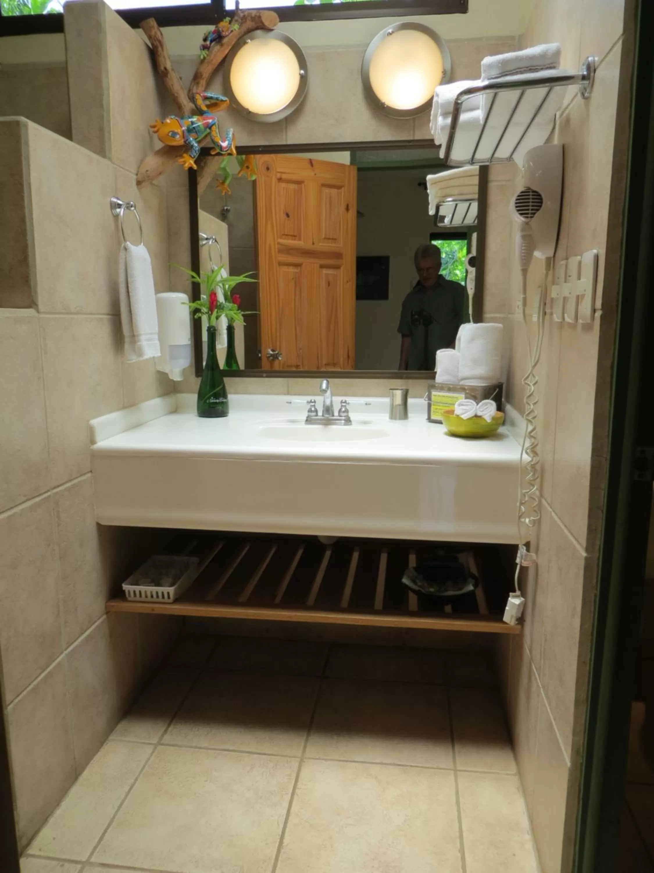 Bathroom in Pura Vida Hotel