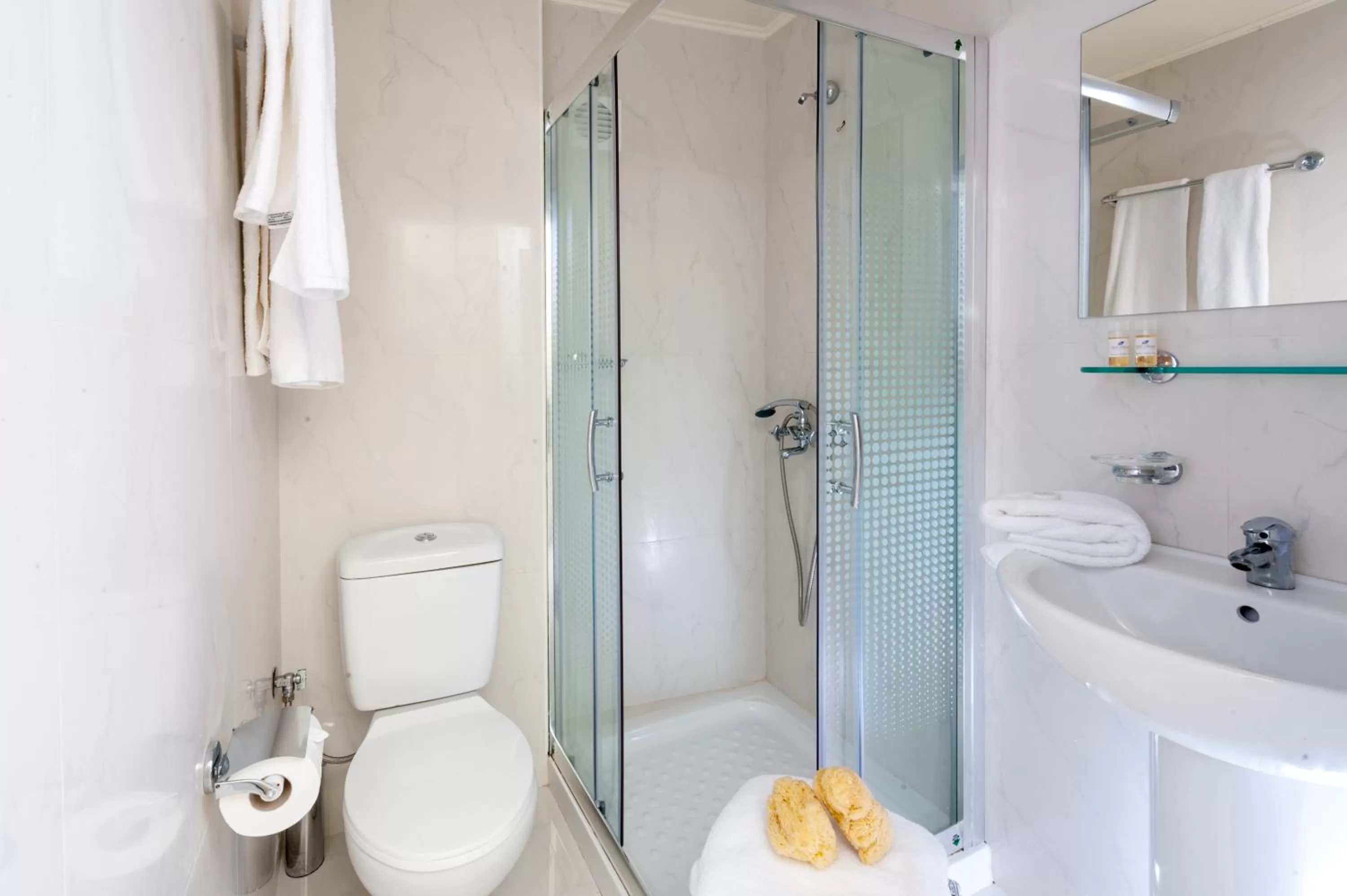 Bathroom in Elounda Akti Olous (Adults Only)